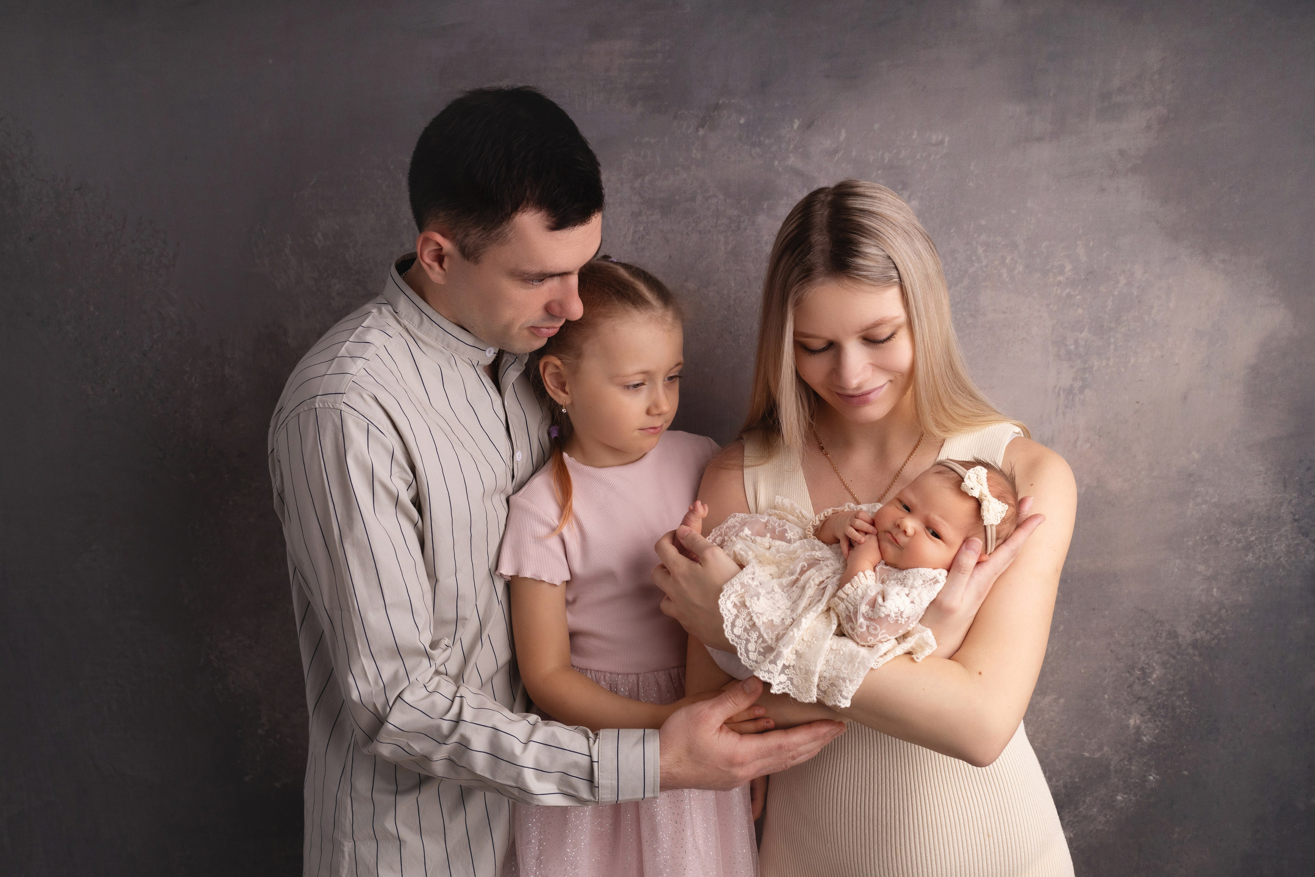 Семейные кадры от Elvira Kamaeva. Фотограф новорожденных малышей в Омске и Омской области Эльвира Камаева