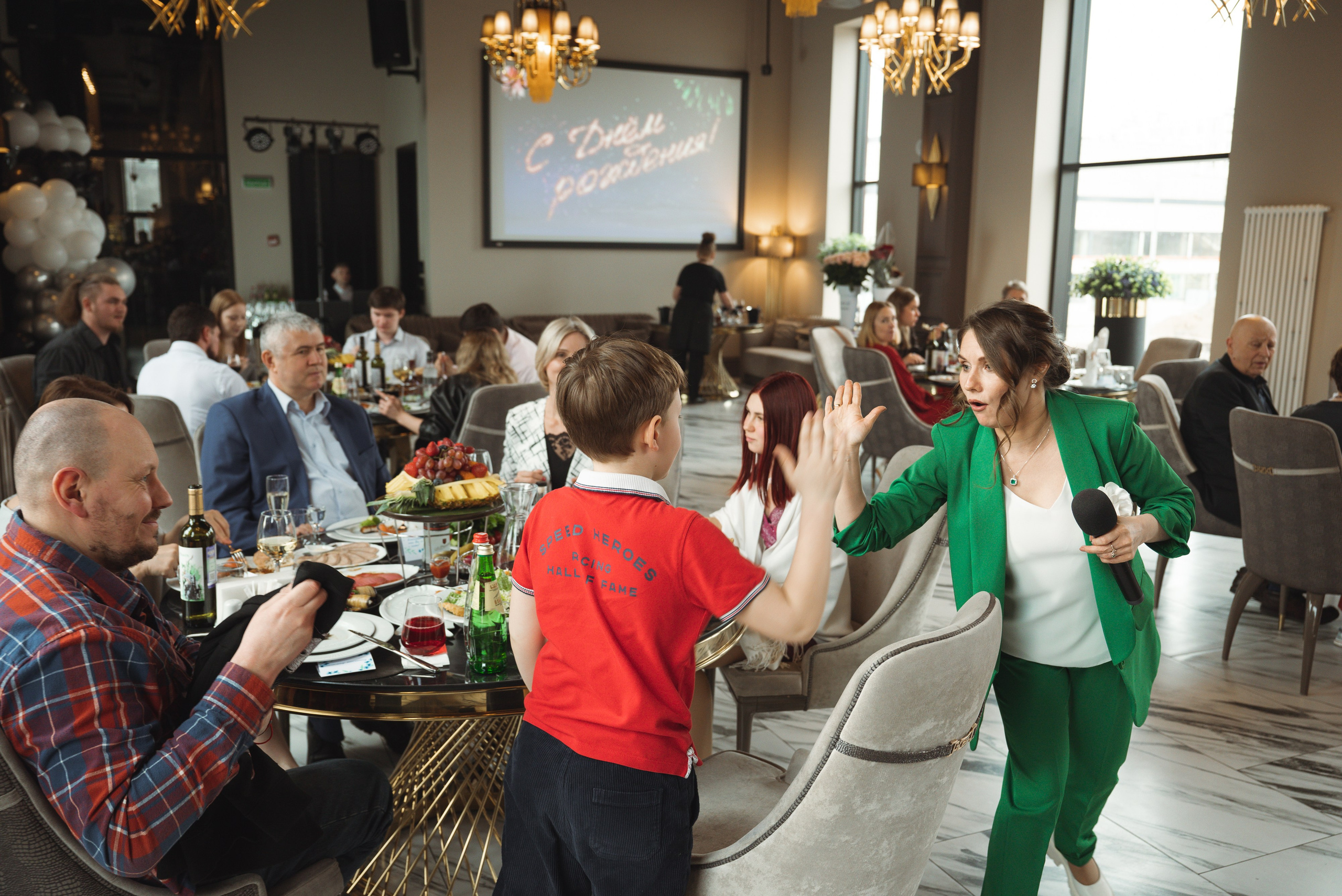 Юбилей 70 лет. Фотограф Москва Настя Профотовна. Репортажные, свадебные и контент фотосессии
