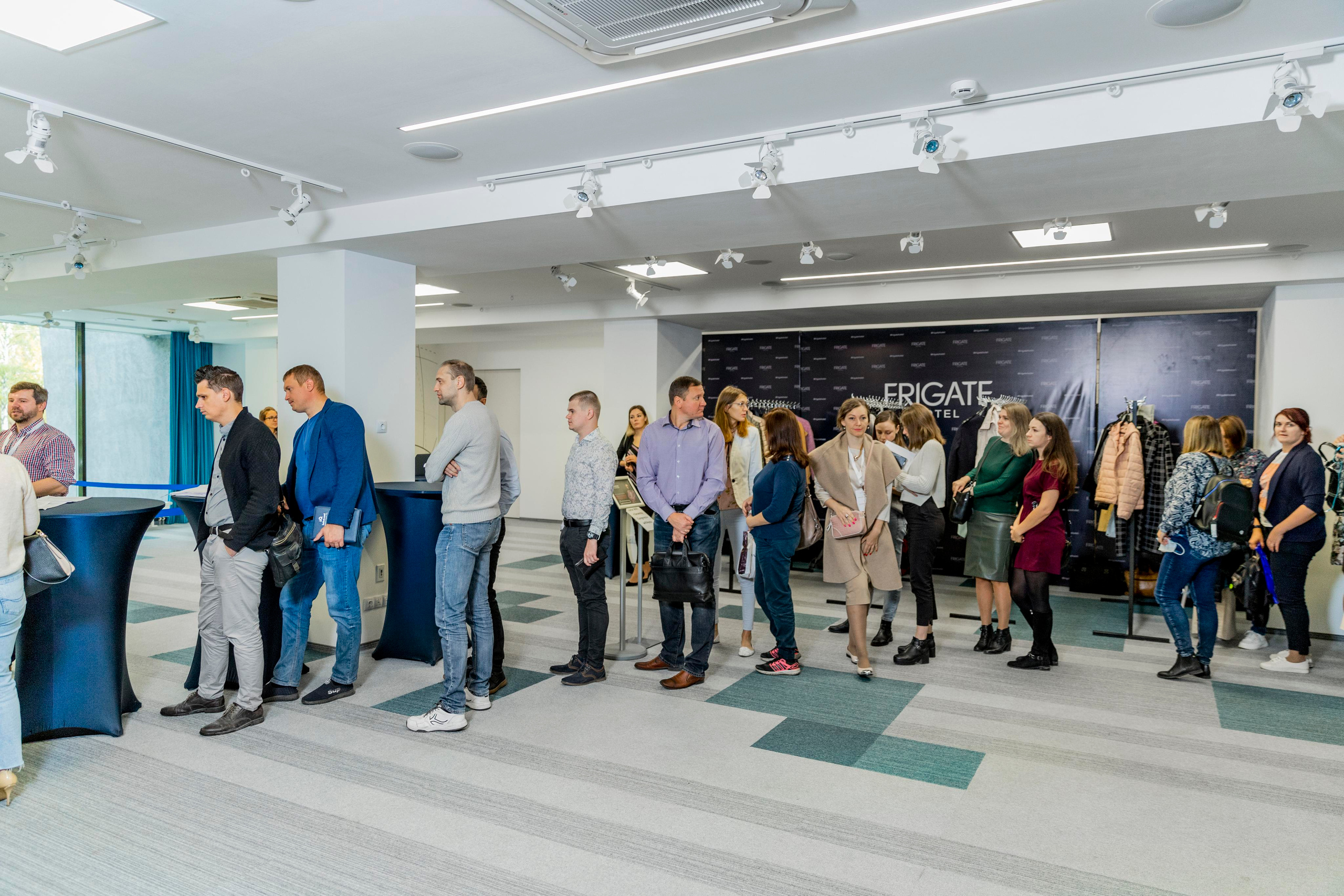 Евгений Колотилов, презентация в отеле Фрегат. Репортажный фотограф Петрозаводск Сергей Киренков