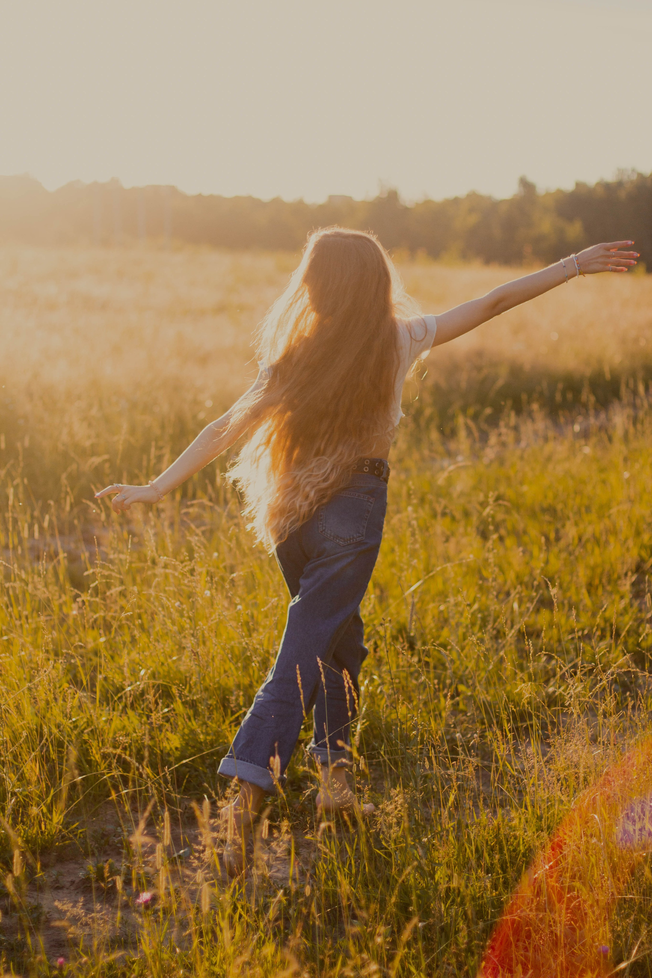 Ира на закате. Фотограф Нетбай Ксения в Москве Калуге
