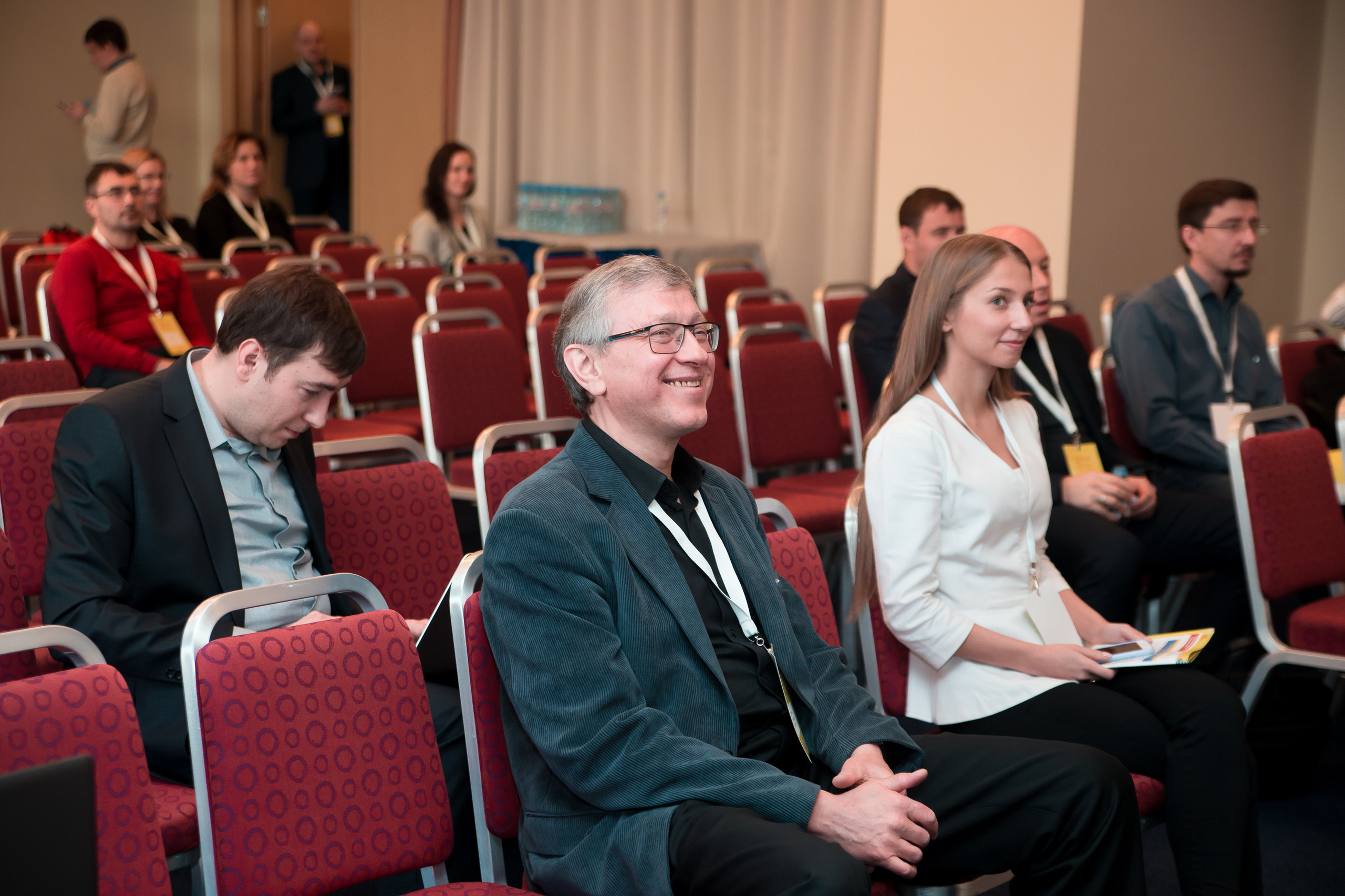 Бизнес конференции. Свободный фотограф