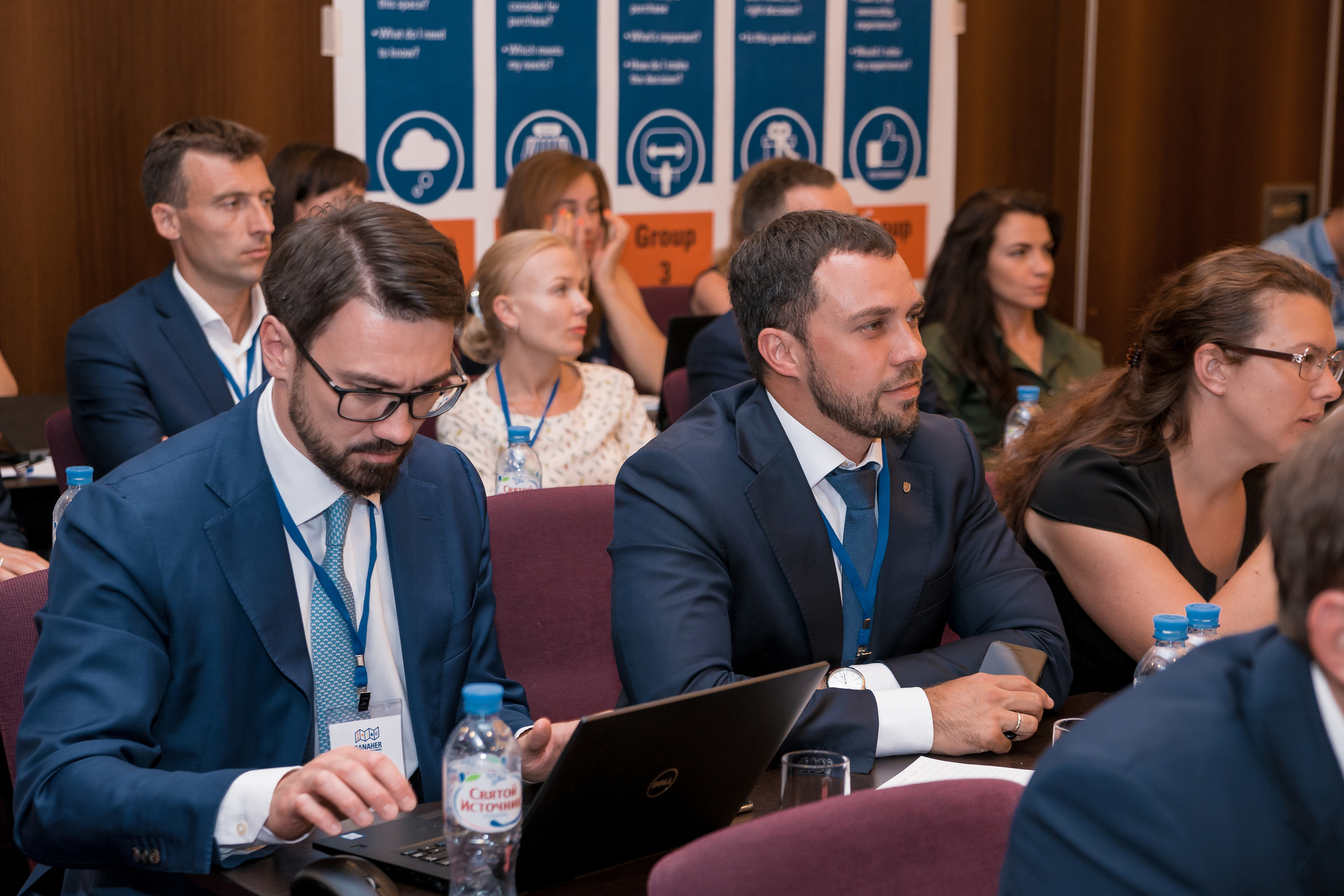 Бизнес конференции. Свободный фотограф