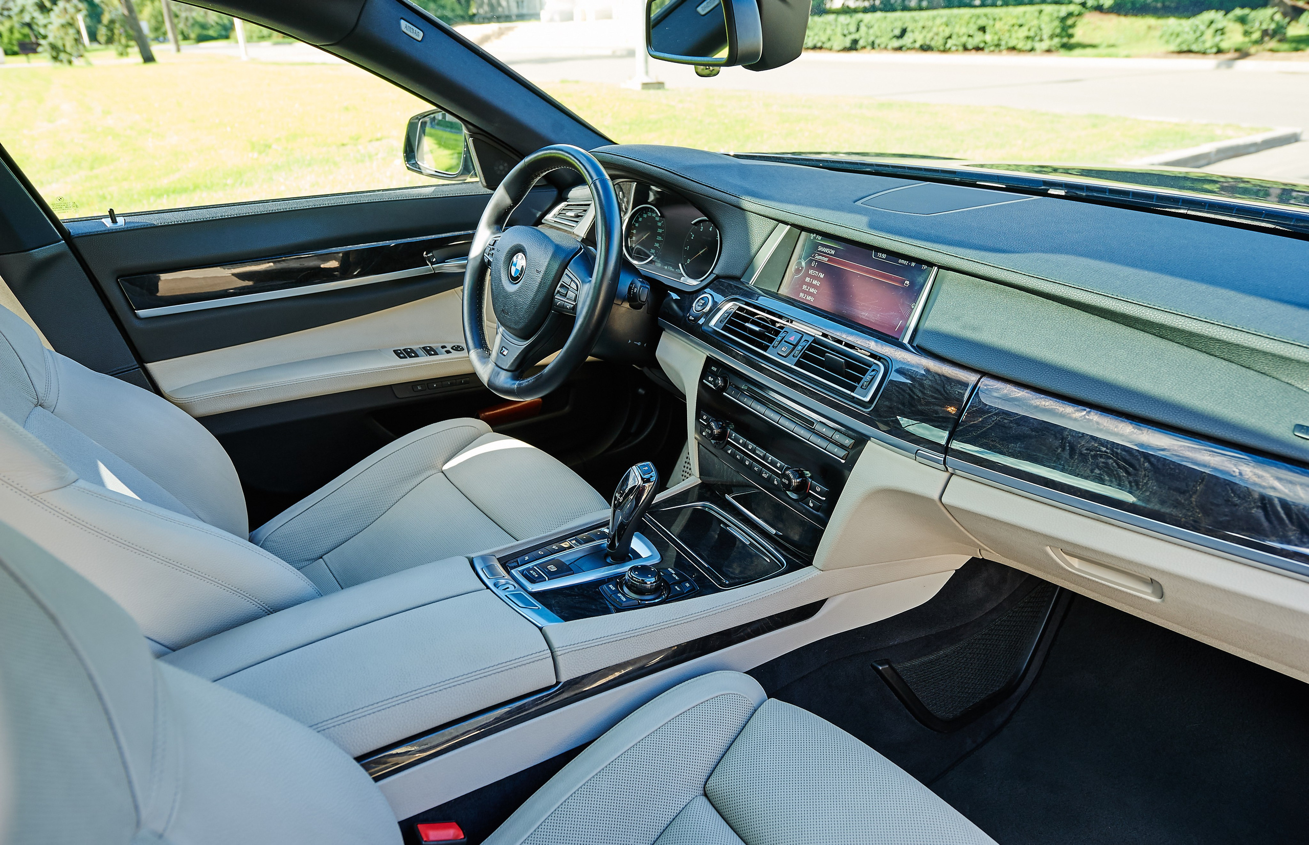 АВТОМОБИЛИ И СПЕЦТЕХНИКА. Www.apowerstudio.com