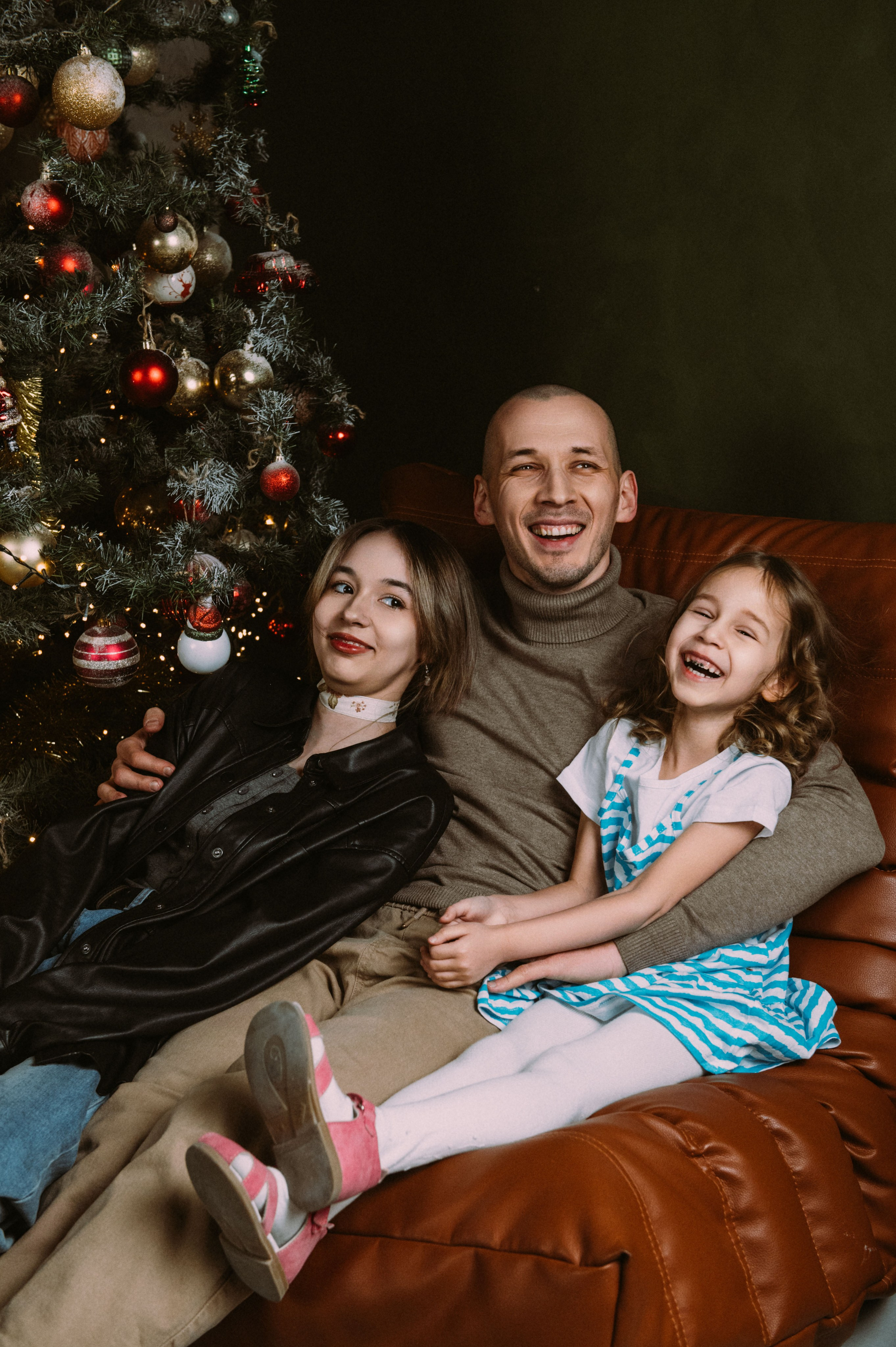 Большая семья собралась вместе на Новый год. Фотограф в Сургуте Светлана Гибадуллина