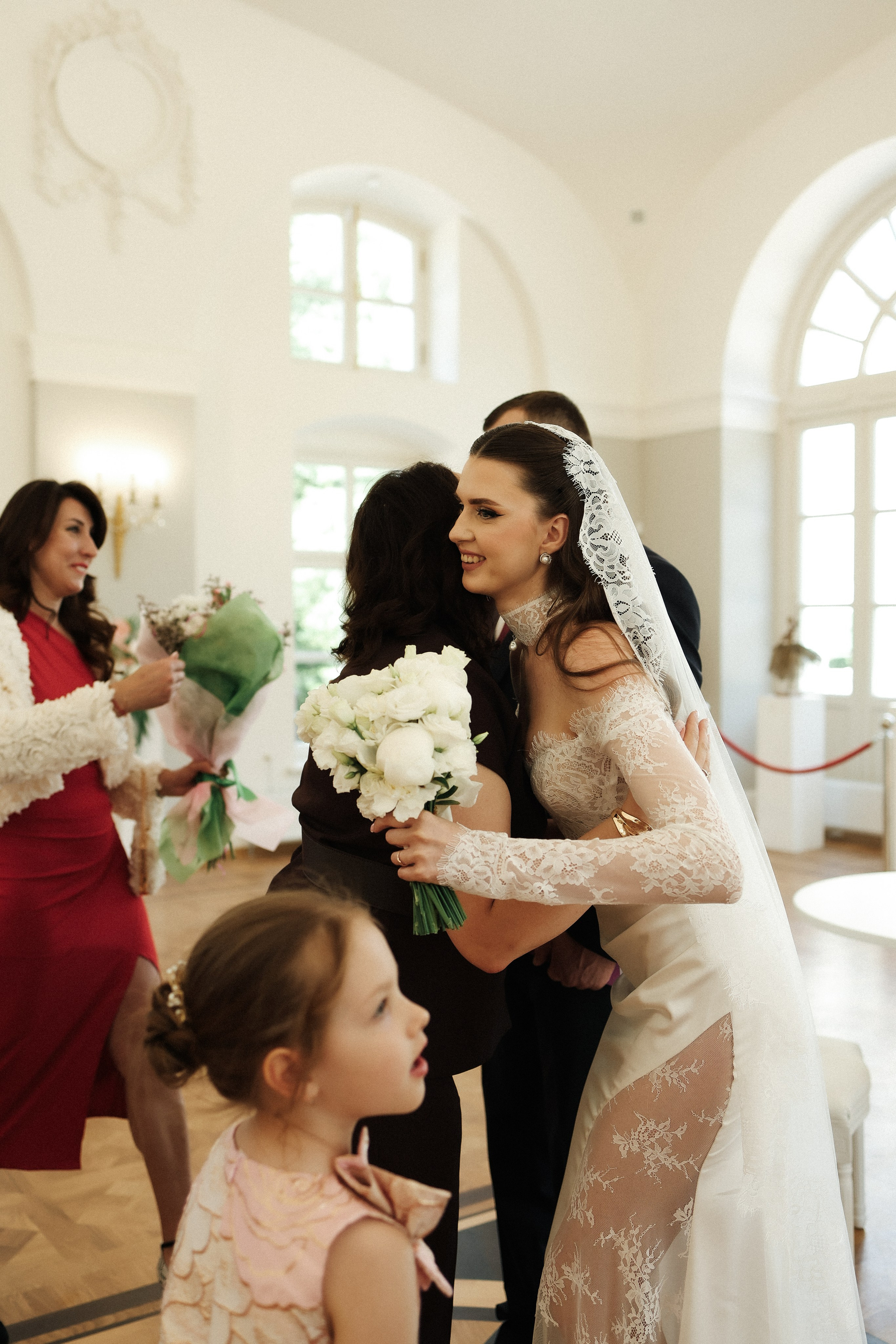 И. + А. Усадьба Воронцово, Radisson Blu Olympiyskiy, банкет в ресторане Mansard Restaurant And Hall. Свадебный и семейный фотограф в Москве Света Снимает