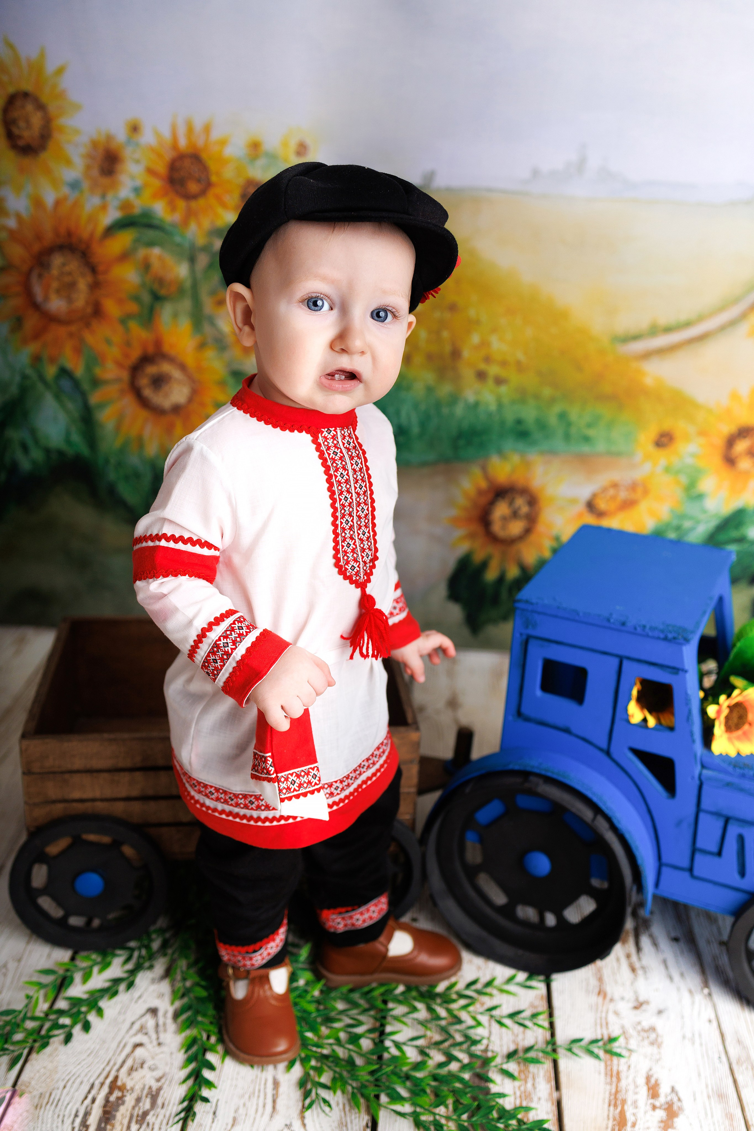 Сашеньке 1 годик. Фотограф новорожденный малышей Новосибирск