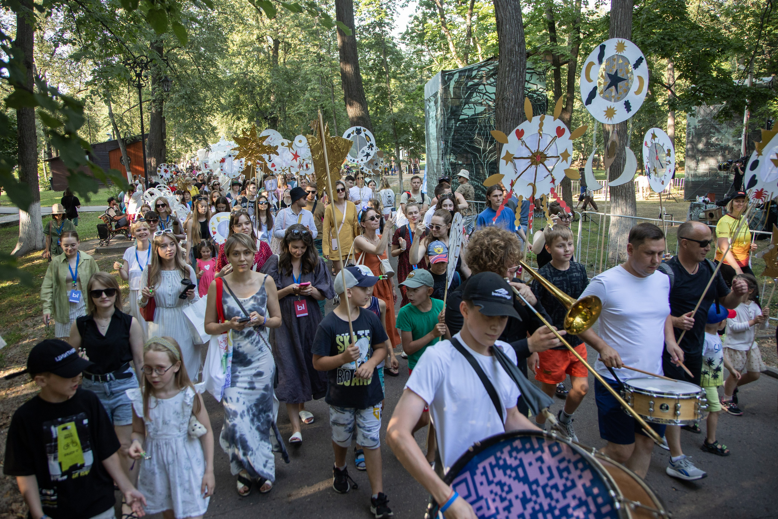 Трехдневный фотоотчет Выкса-фестиваль 2024. Фотограф городских и семейных событий Артем Карпухин