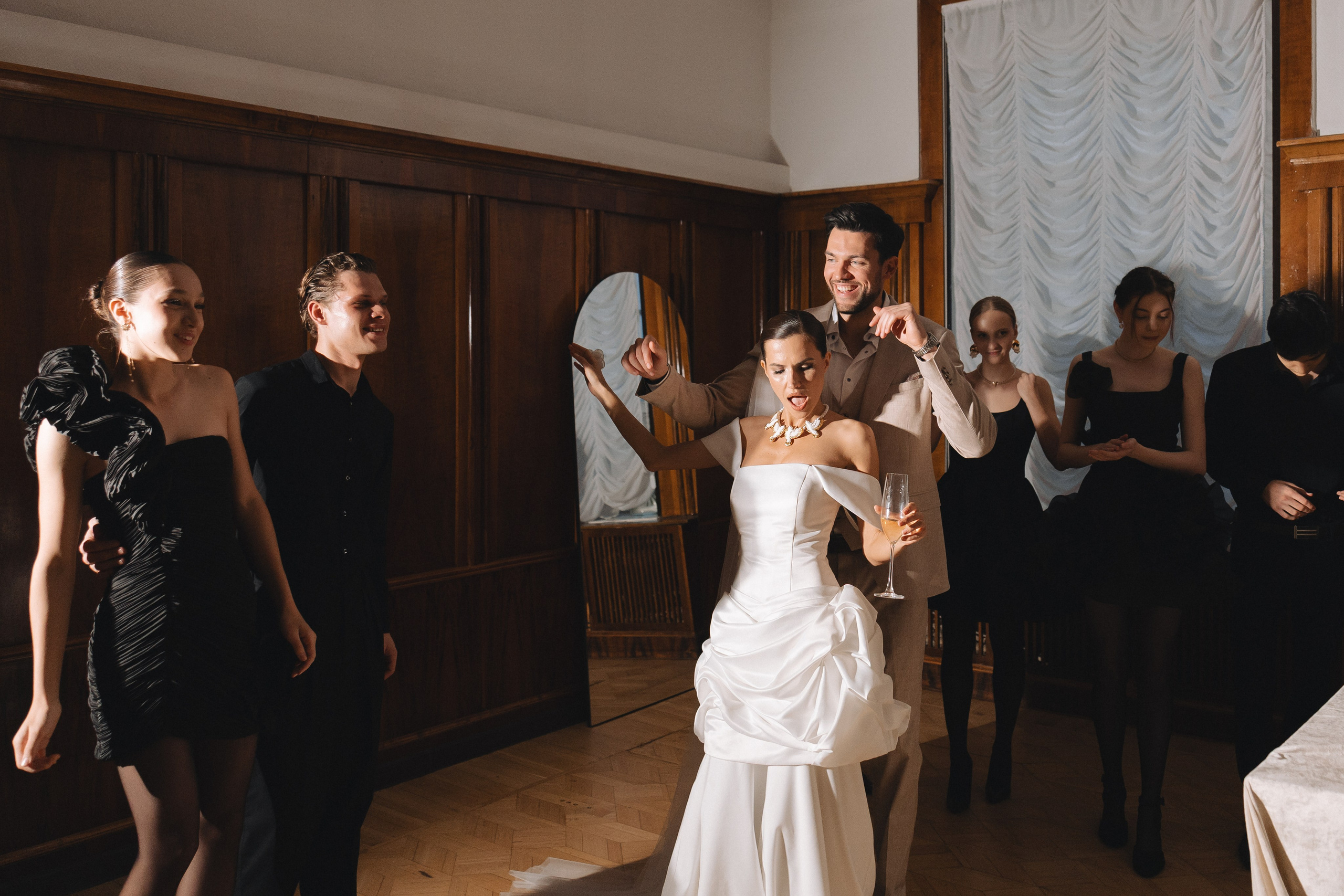 Саша и Элла. Свадебный и семейный фотограф в Москве Яна Шувалова