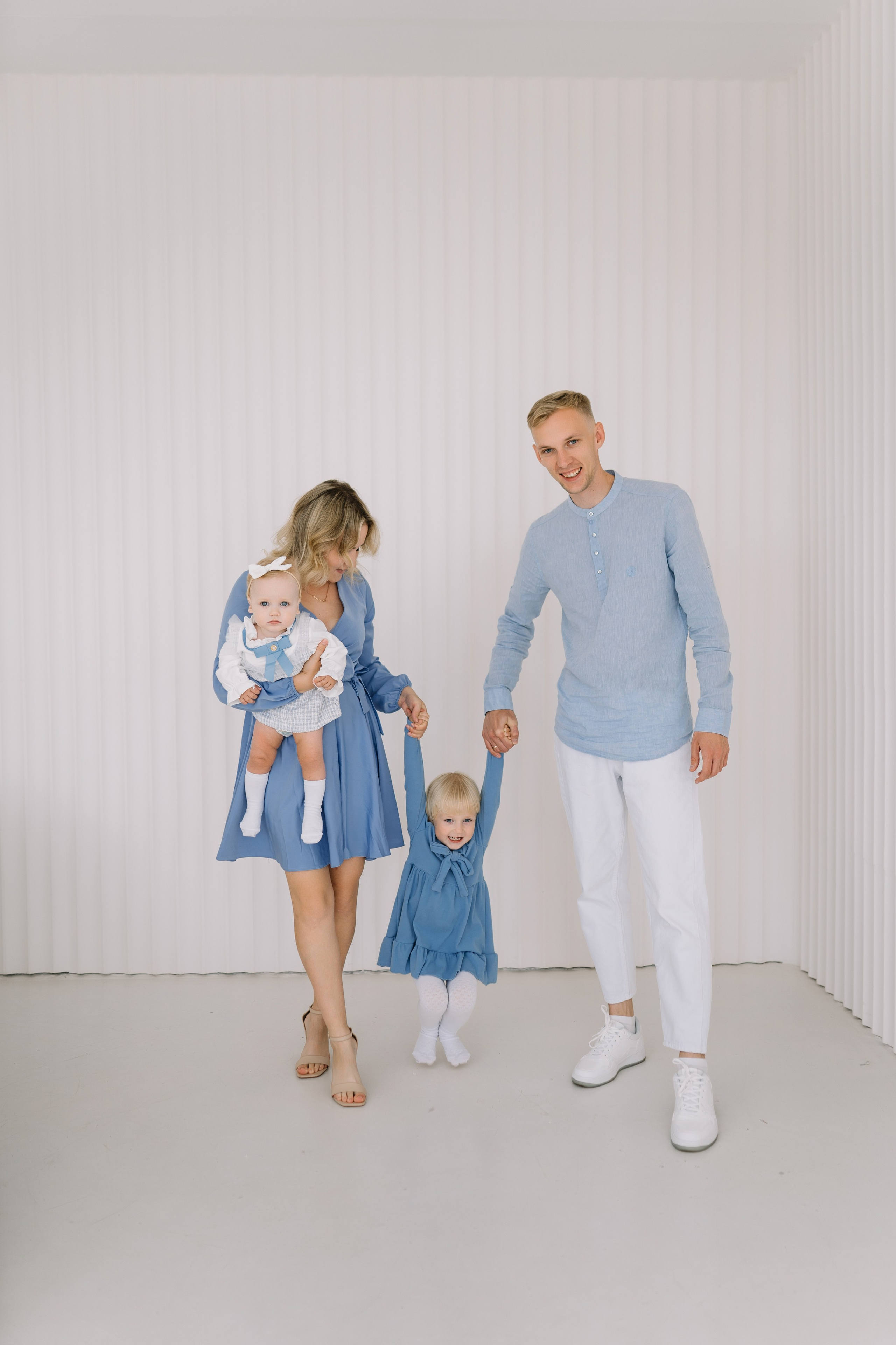 Николь 1 годик