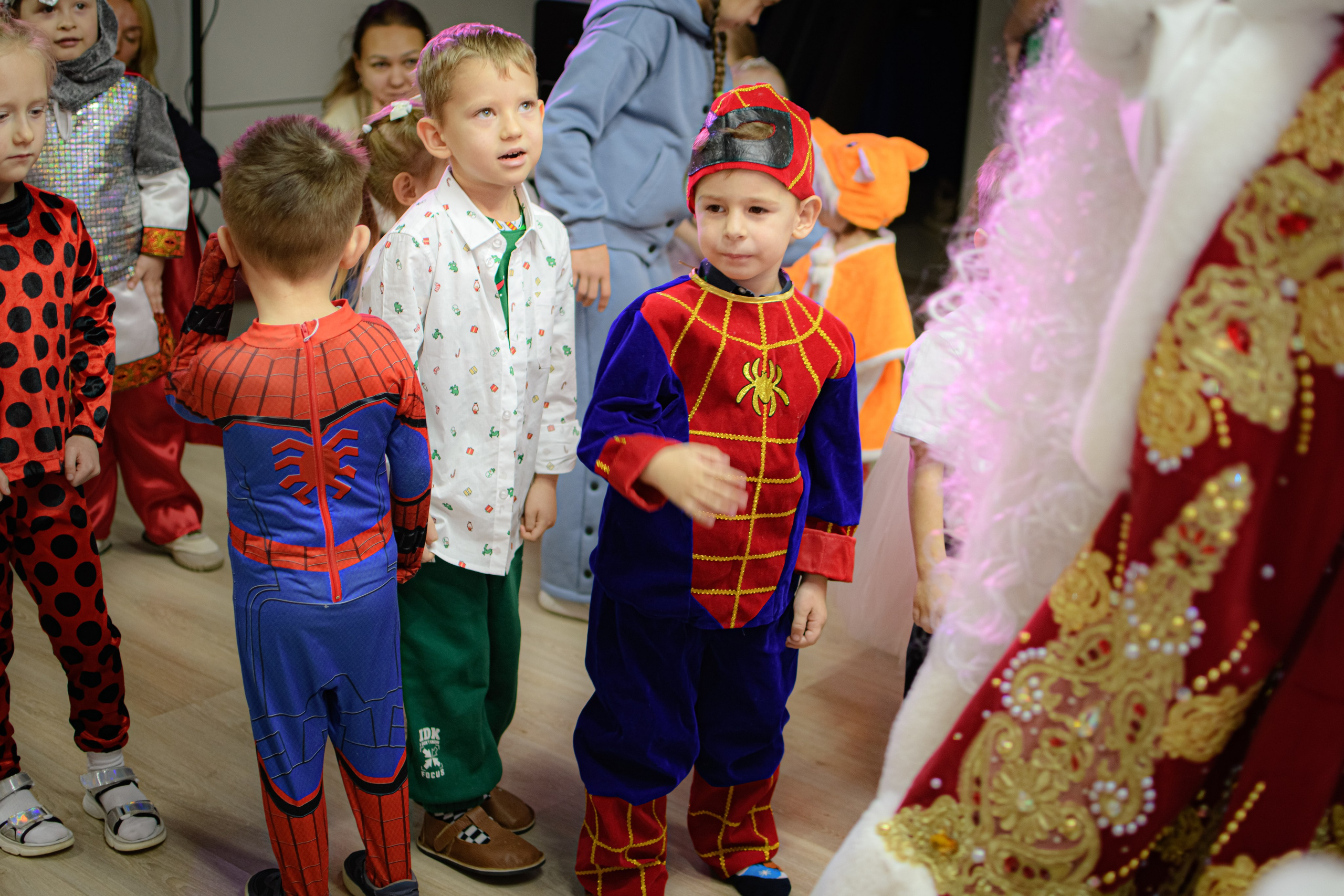 HAPPY NEW YEAR. Photokarish