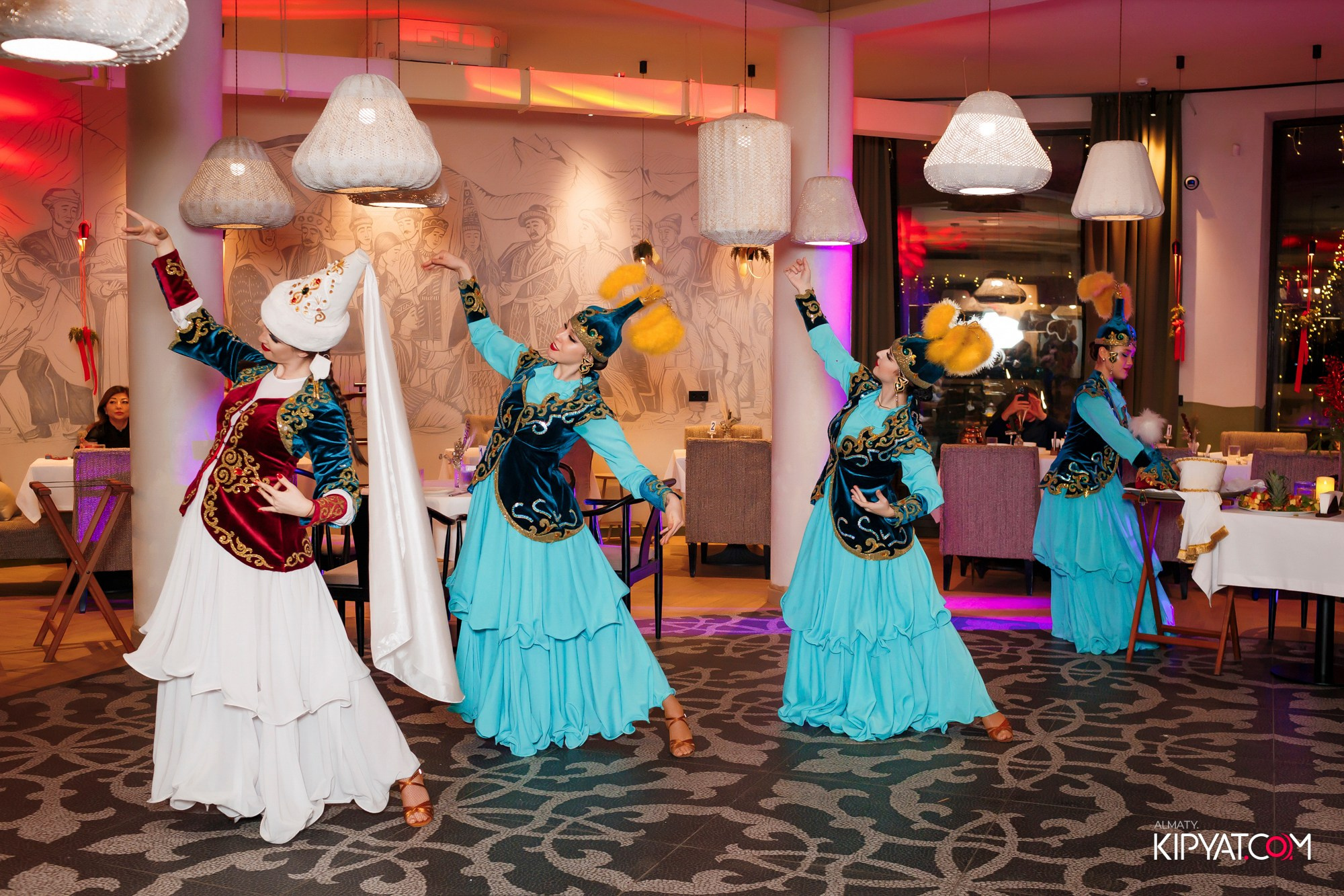 ОФИЦИАЛЬНОЕ ОТКРЫТИЕ РЕСТОРАНА SILK ROAD. КИПЯТКОМ АЛМАТЫ! Фотосъемка мероприятий в Алматы