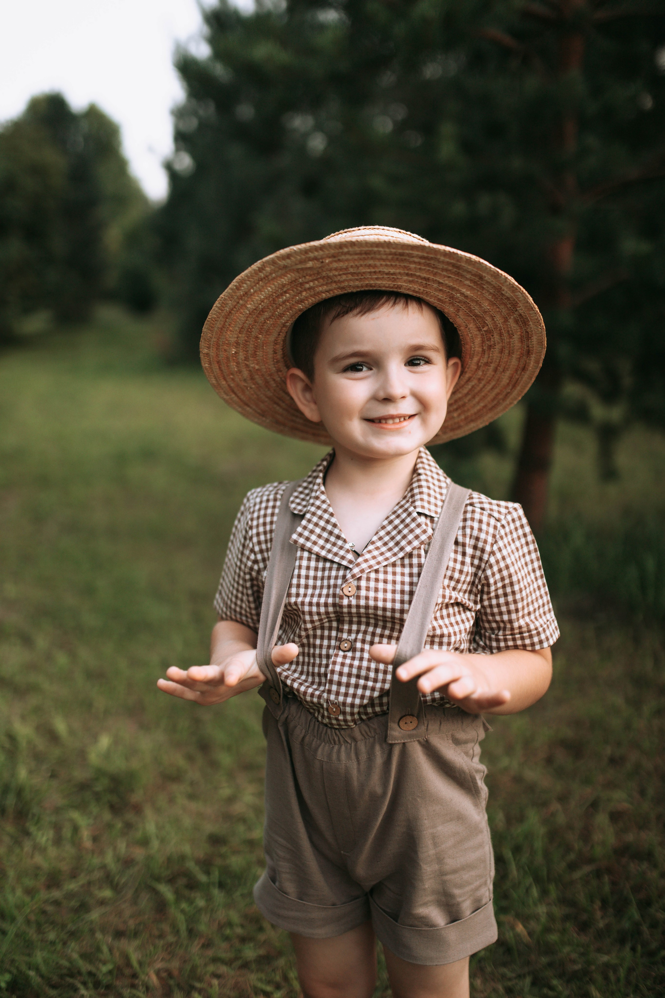 Весёлая прогулка вместе с мамой. Свадебный и семейный фотограф в Нижнем Новгороде