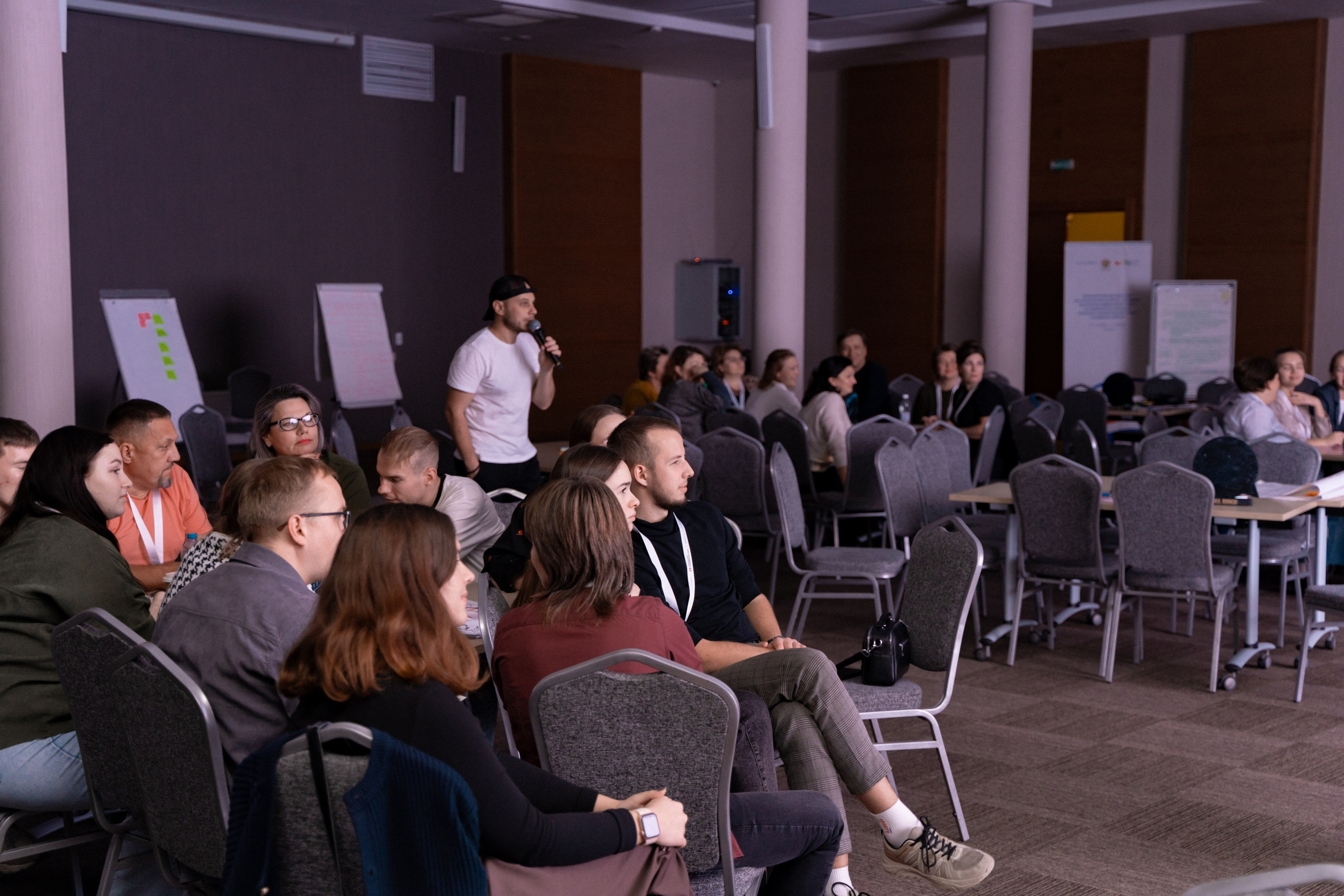 Окружной семинар в сфере профилактики от Росмолодежи в Амаксе 2024. Фотограф Надежда Погребняк | Рязань | Москва