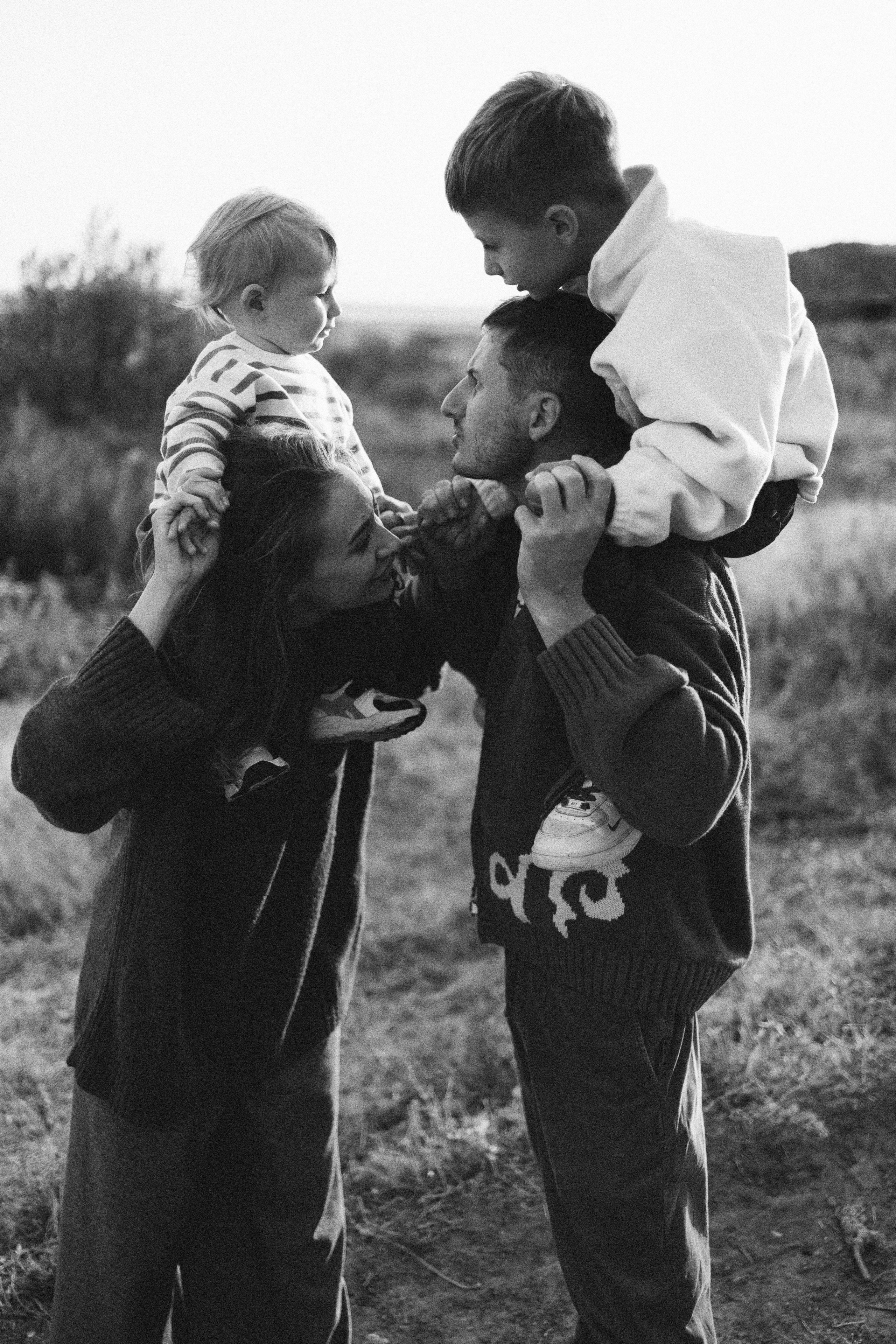 Семейная история, закат в Мержаново. Семейный и детский фотограф, таганрог, ростов-на-дону