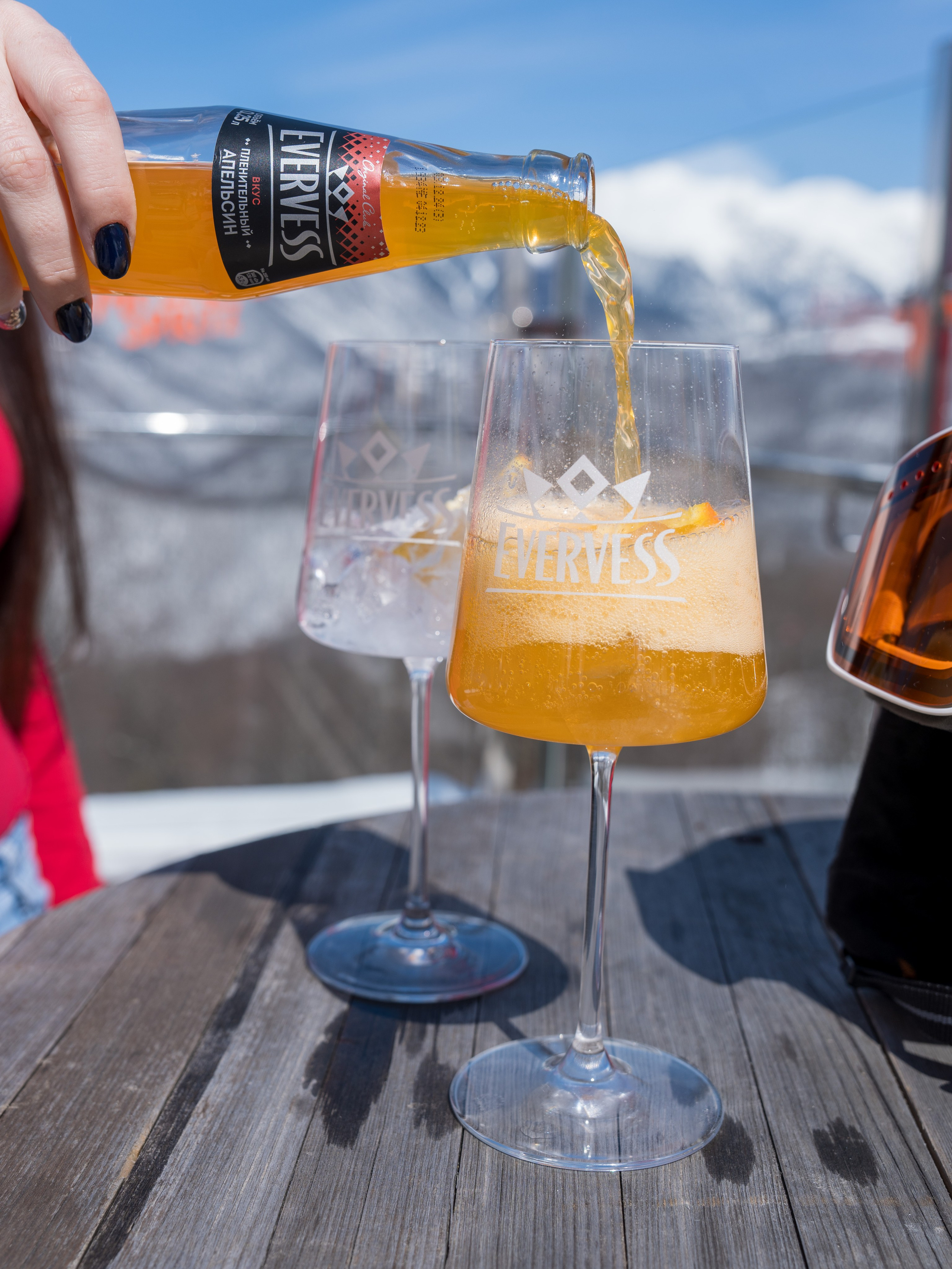 Компания «EVERVESS»: отчет с точек продаж на курортах Красной Поляны. Репортажный фотограф в Красной Поляне и Сочи Павлюченко Екатерина