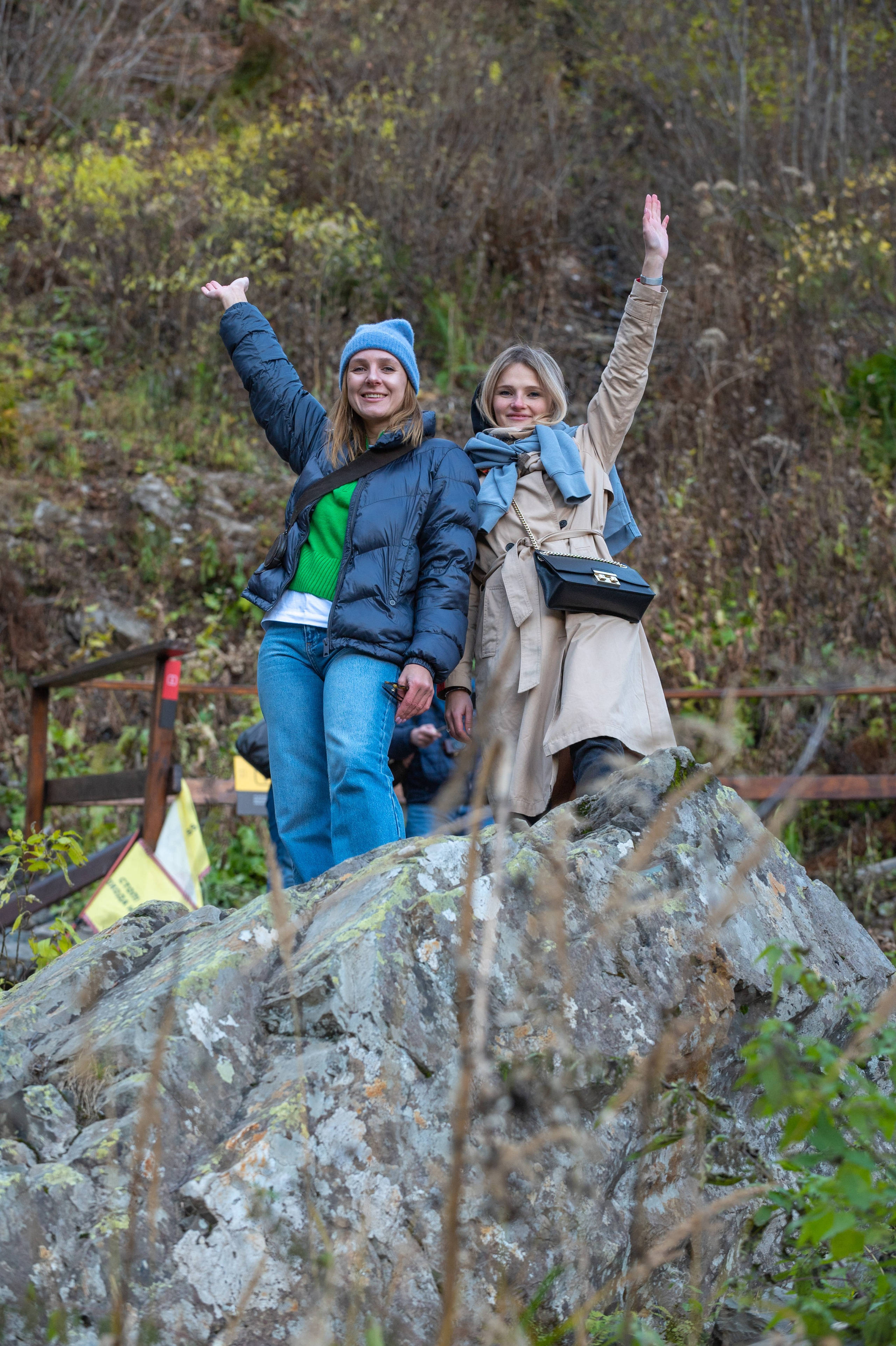 Mice мероприятие — прогулка на водопад Поликаря на курорте Красная Поляна. Репортажный фотограф в Красной Поляне и Сочи Павлюченко Екатерина