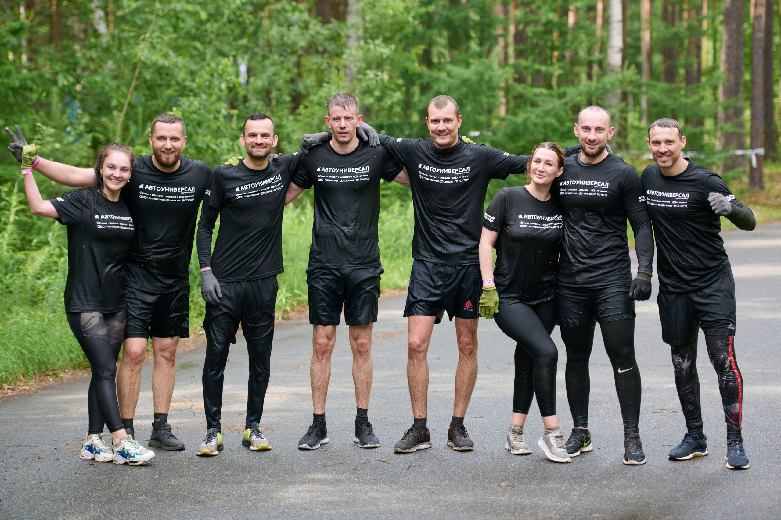 Фоторепортаж с забега Стальной характер в Сургуте, 5 июля 2025. Репортажный и семейный фотограф — Шелихов Сергей