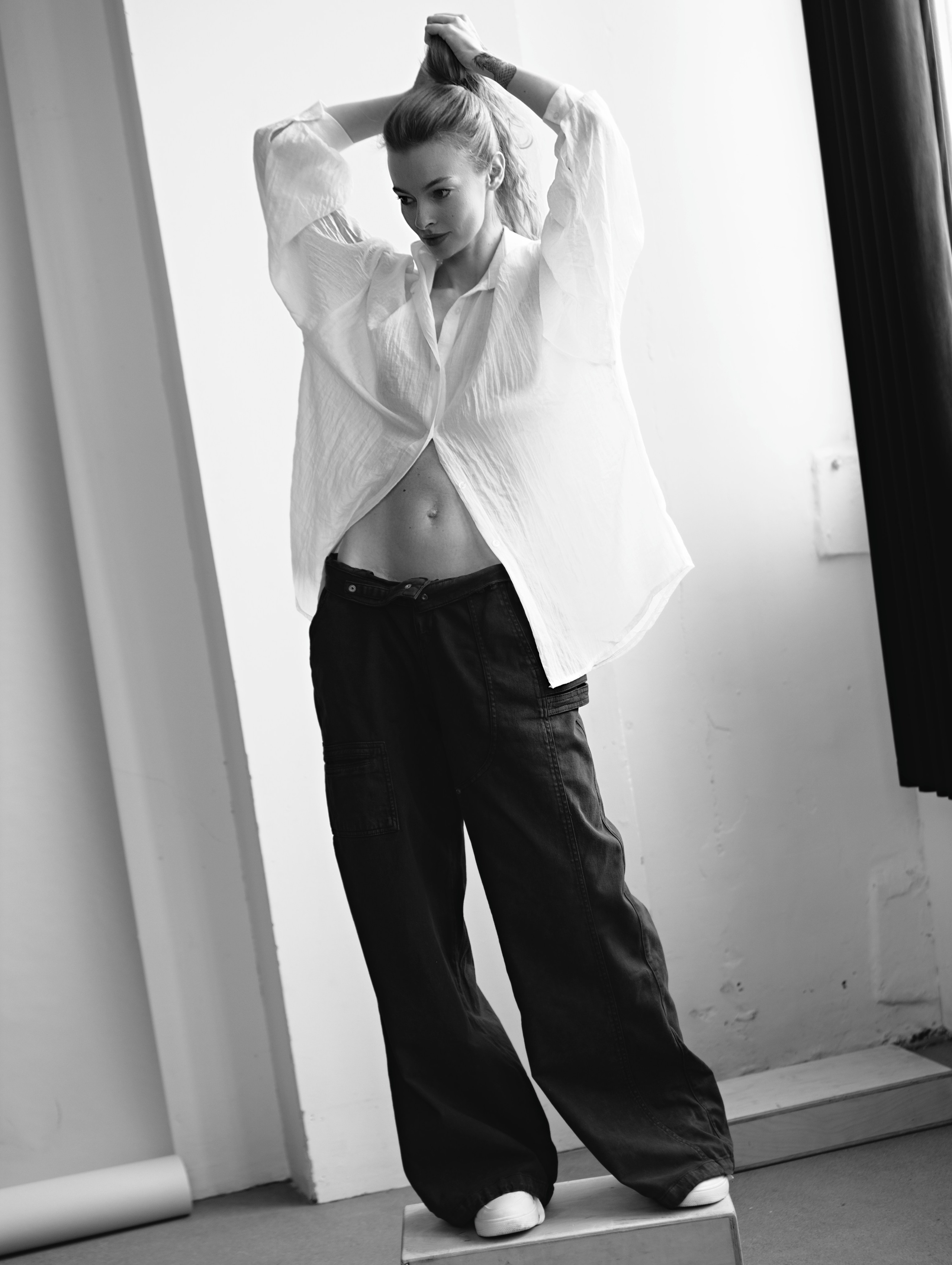 Neon girls. Film & digital photographer. Ufa. Kamilla Ishmaeva