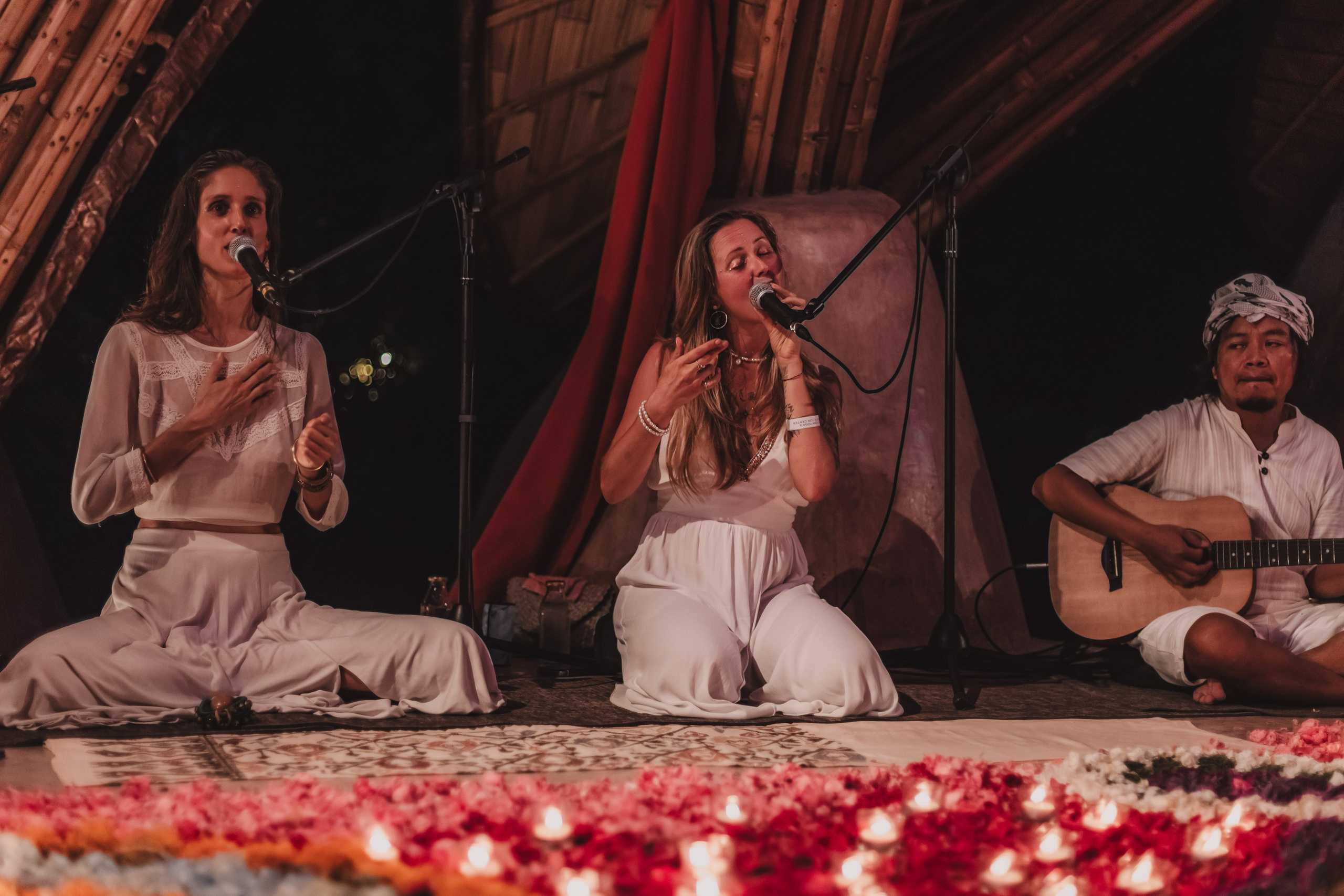 Bhakti Bliss kirtan at Alchemy. Mariam Bagdasaryan