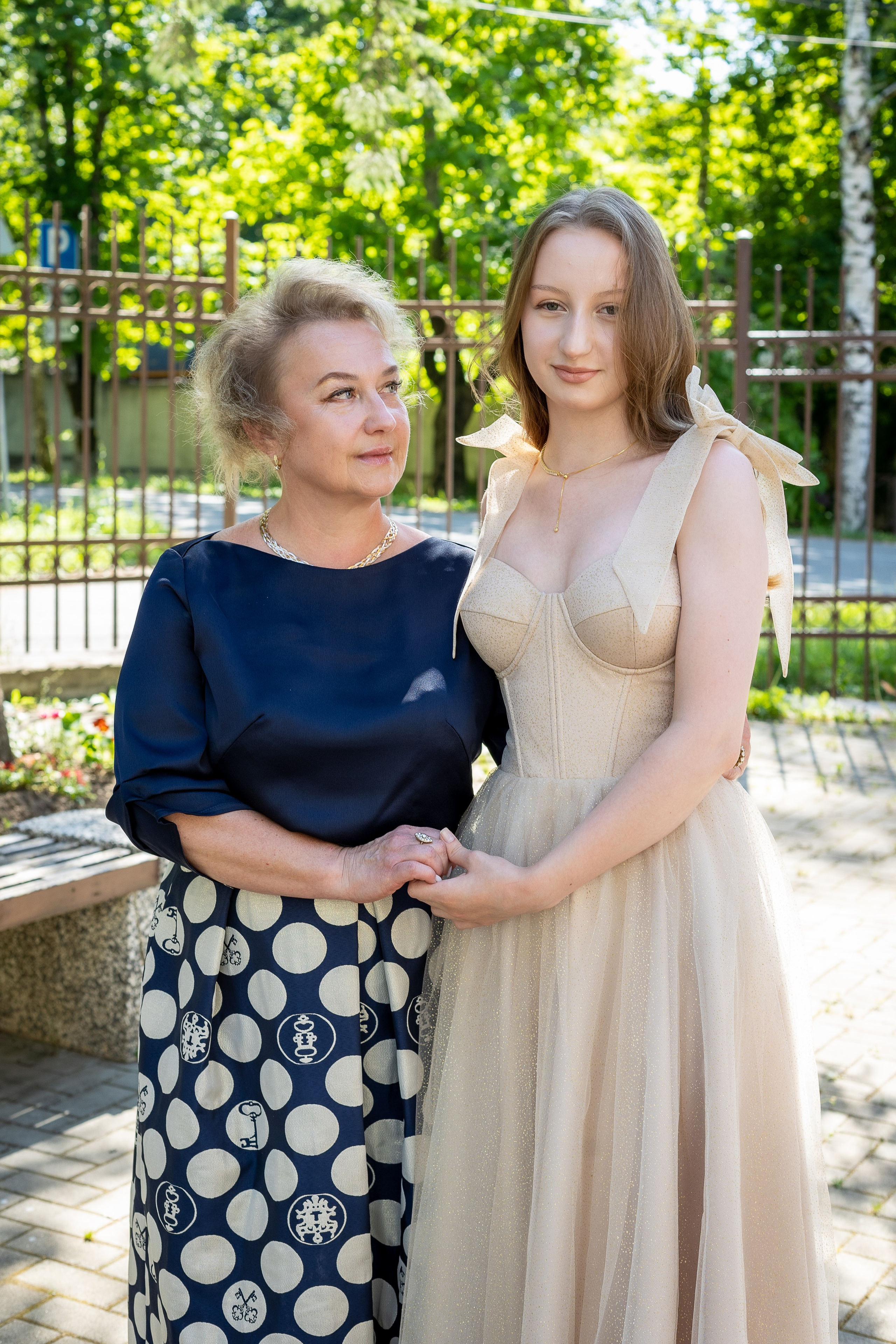 Вручение аттестата 2025. Выпускные альбомы Майкоп, Краснодар Елена Золотарева