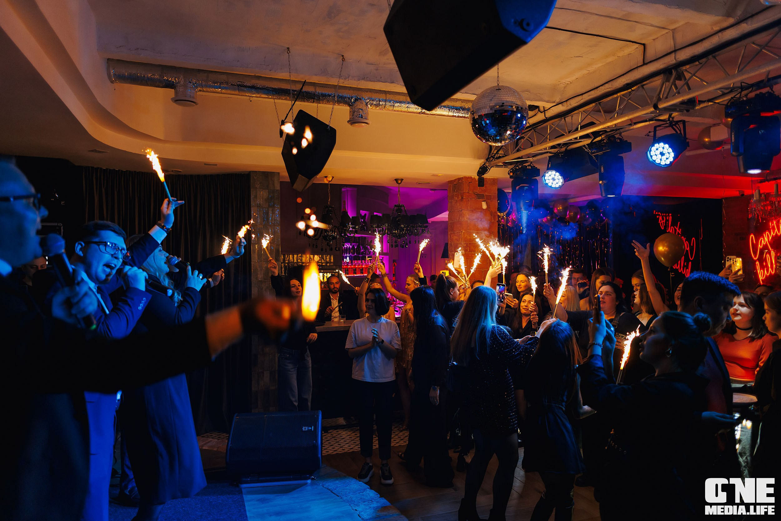 Фоторепортаж из караоке-клуба Белгравия. One Media Life: фоторепортажи, фотоотчеты с мероприятий и заведений