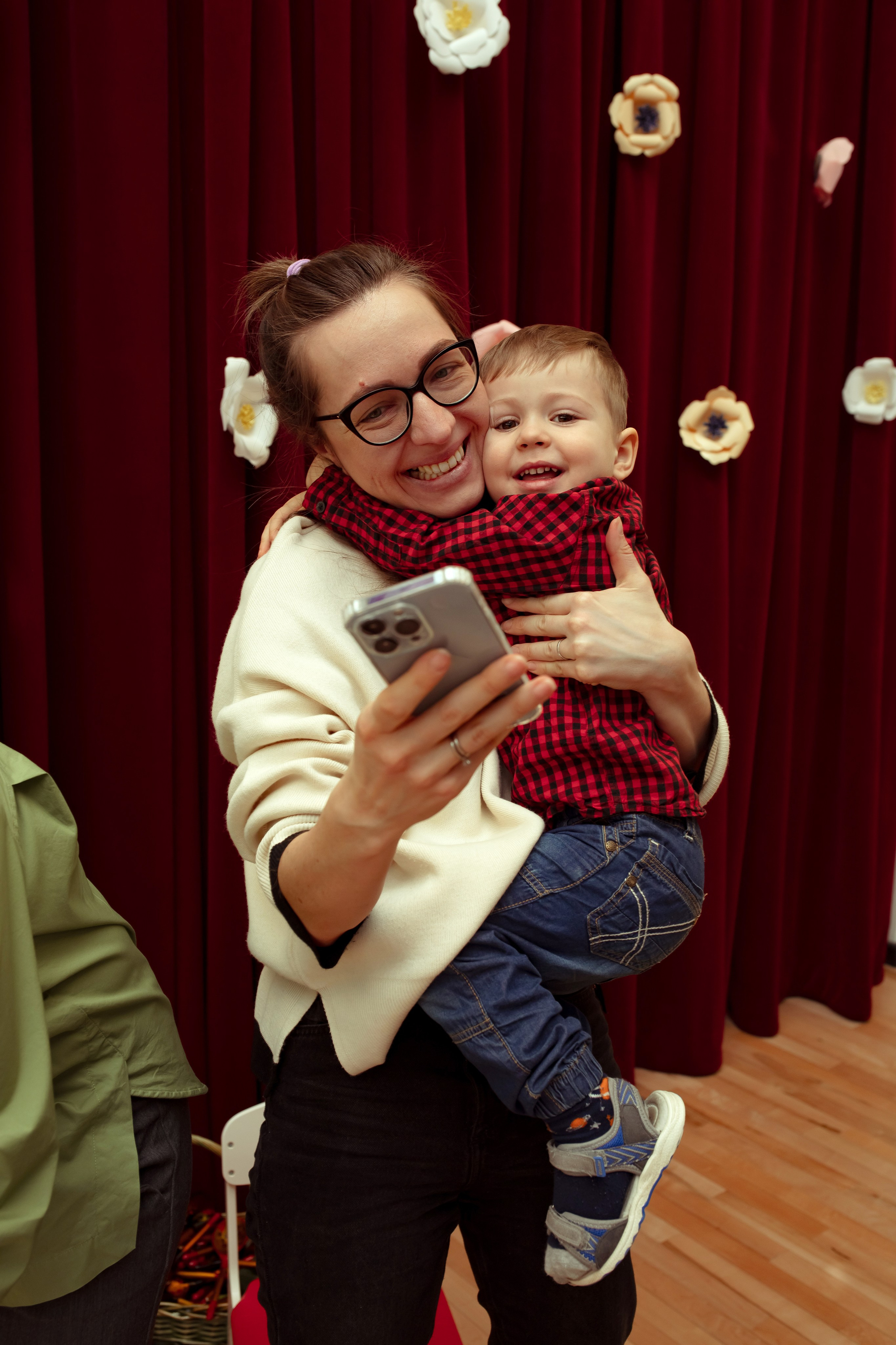 Праздник весны в детском саду. Семейный и детский фотограф в Москве Дорогова Екатерина