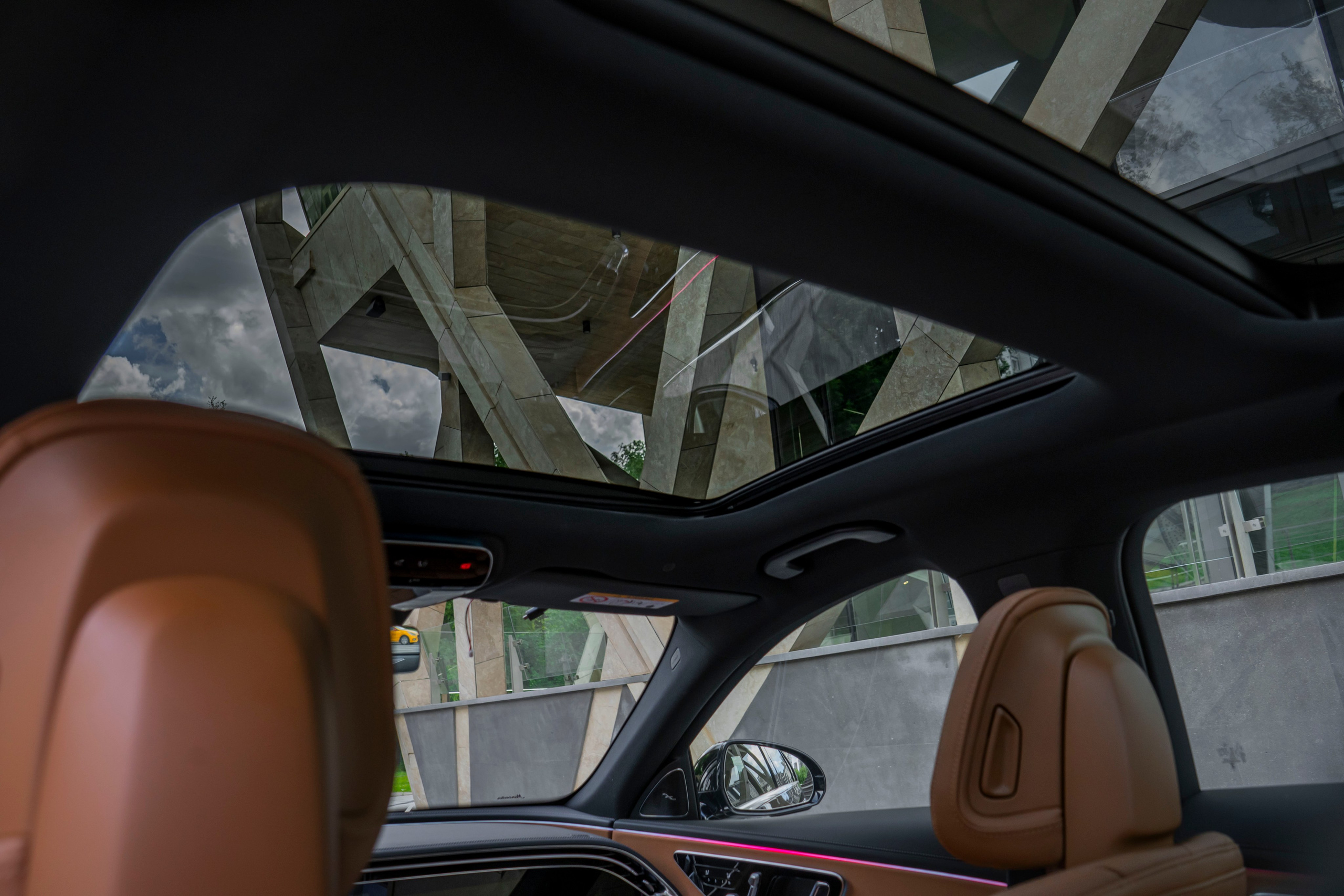 Mercedes-Benz E-class (E300). Автомобильный фотограф Ногинск Денис Городок