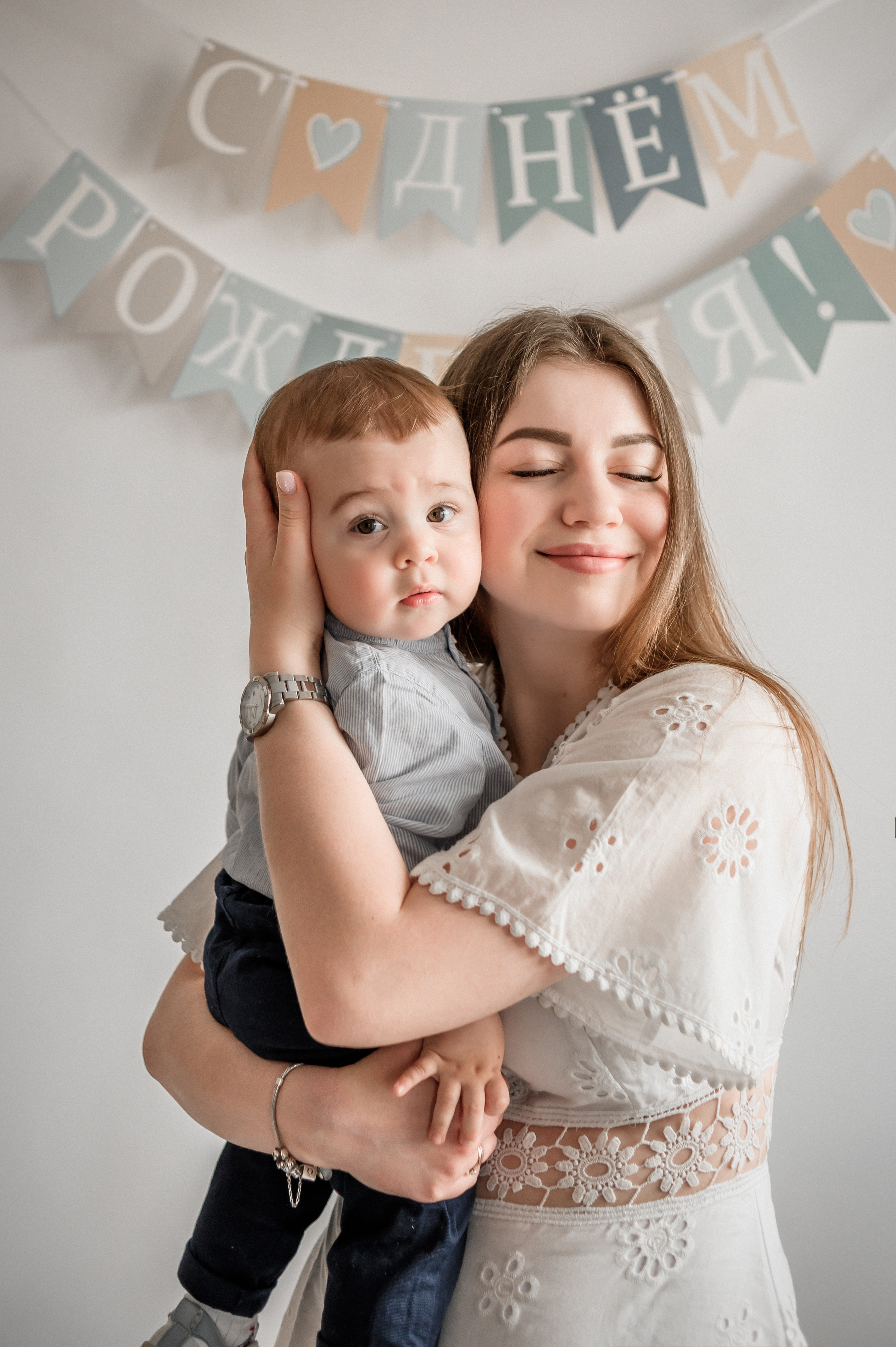 Годики. Фотограф новорождённых в Рязани, фотосъемка выписки из роддома, крещен