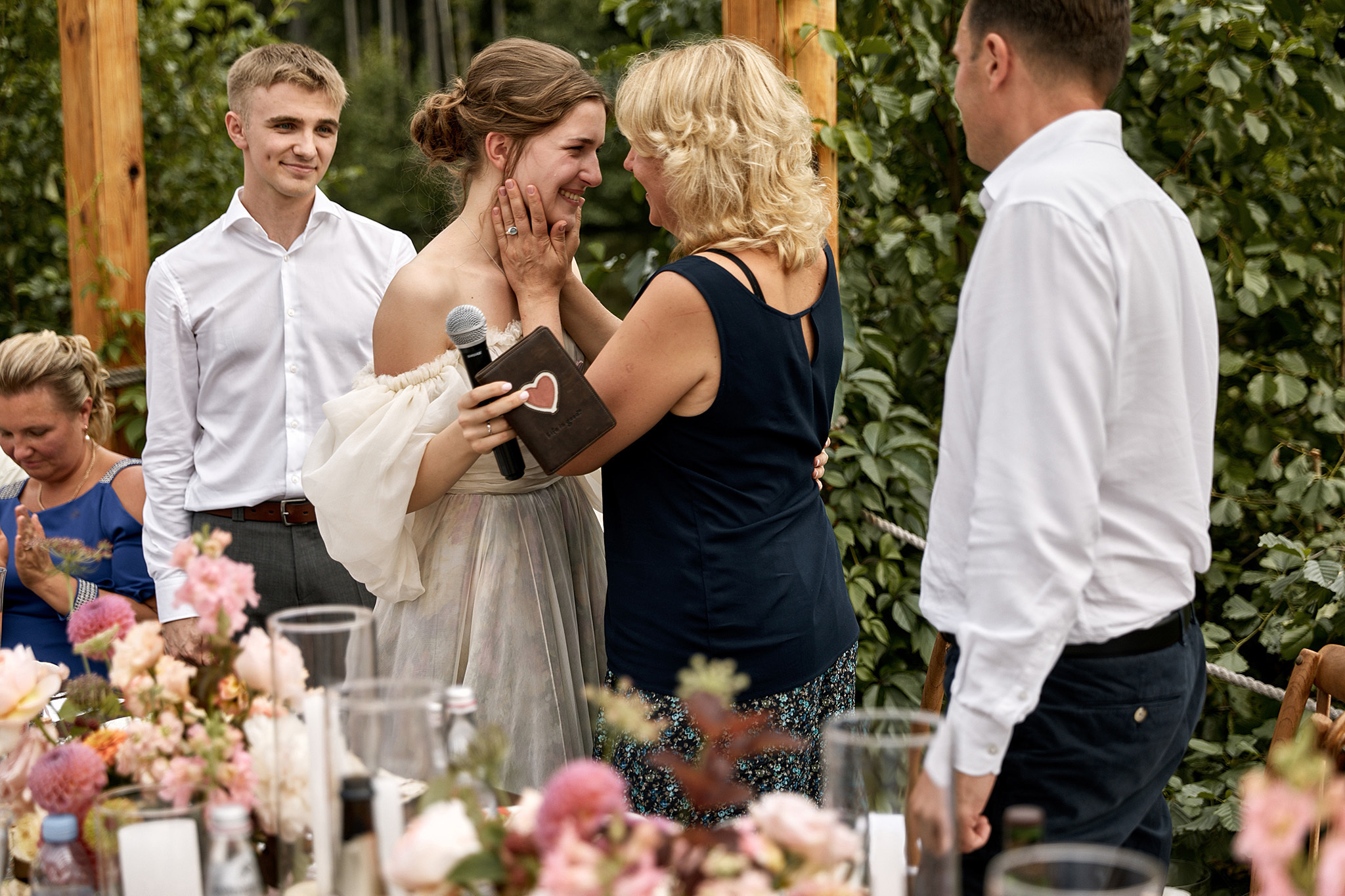 Искренность на пределе возможностей и песни под гитару. Фотограф Игорь Цаплин