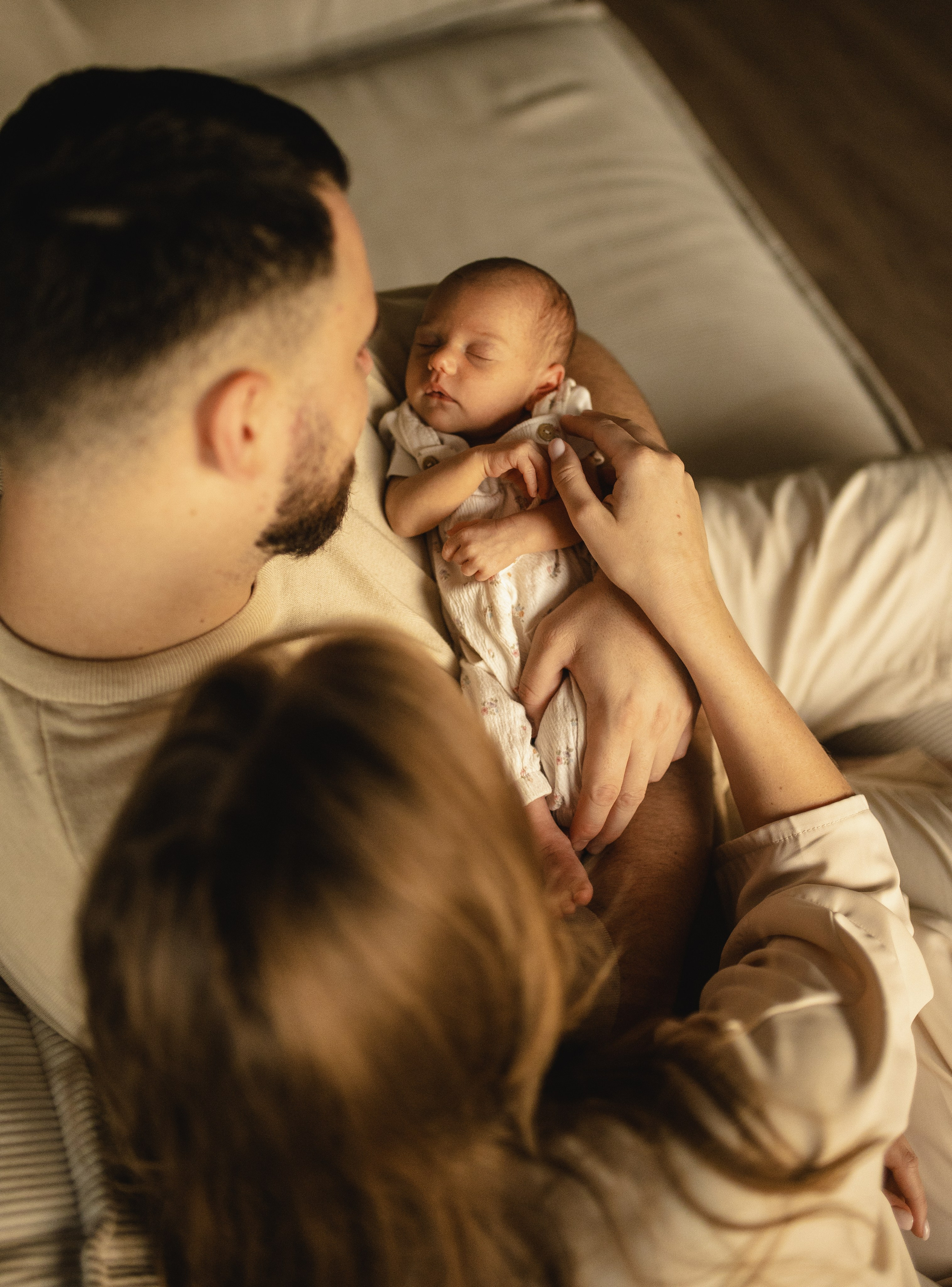 Ньюборн фотосессия в стиле лайфстайл Москва. Семейная фотосессия Бутово Москва фотограф Алина Морщагина