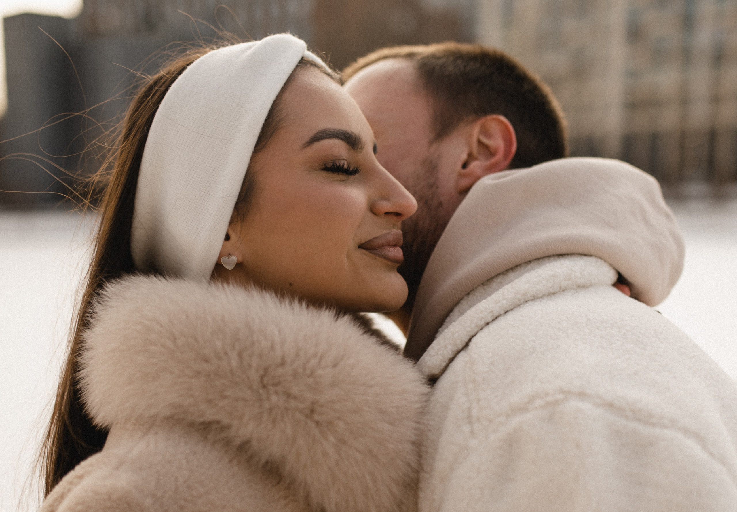 Лавстори стрит фотосессия в зимней Москве. Семейная фотосессия Бутово Москва фотограф Алина Морщагина