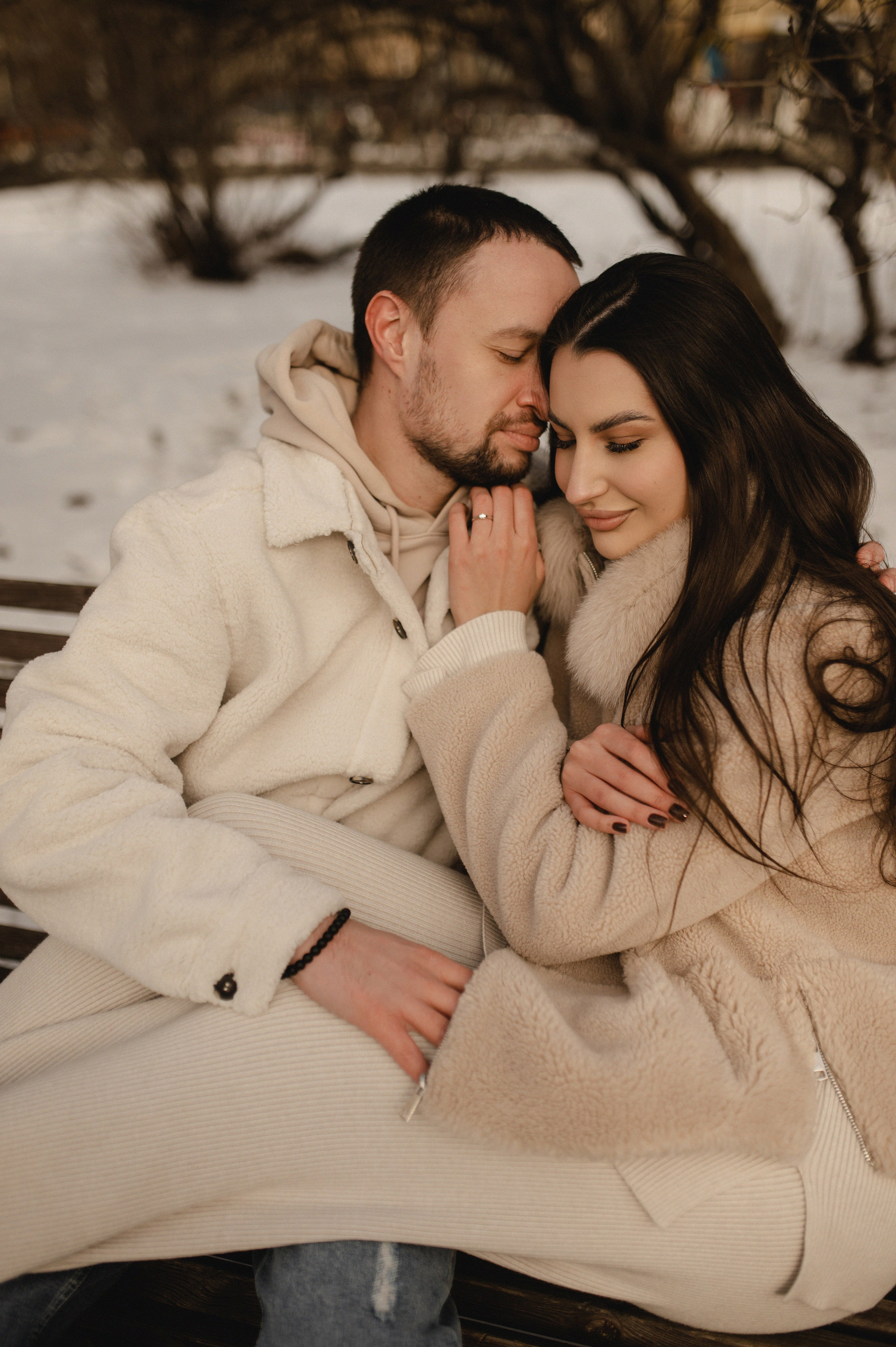 Лавстори стрит фотосессия в зимней Москве. Семейная фотосессия Бутово Москва фотограф Алина Морщагина