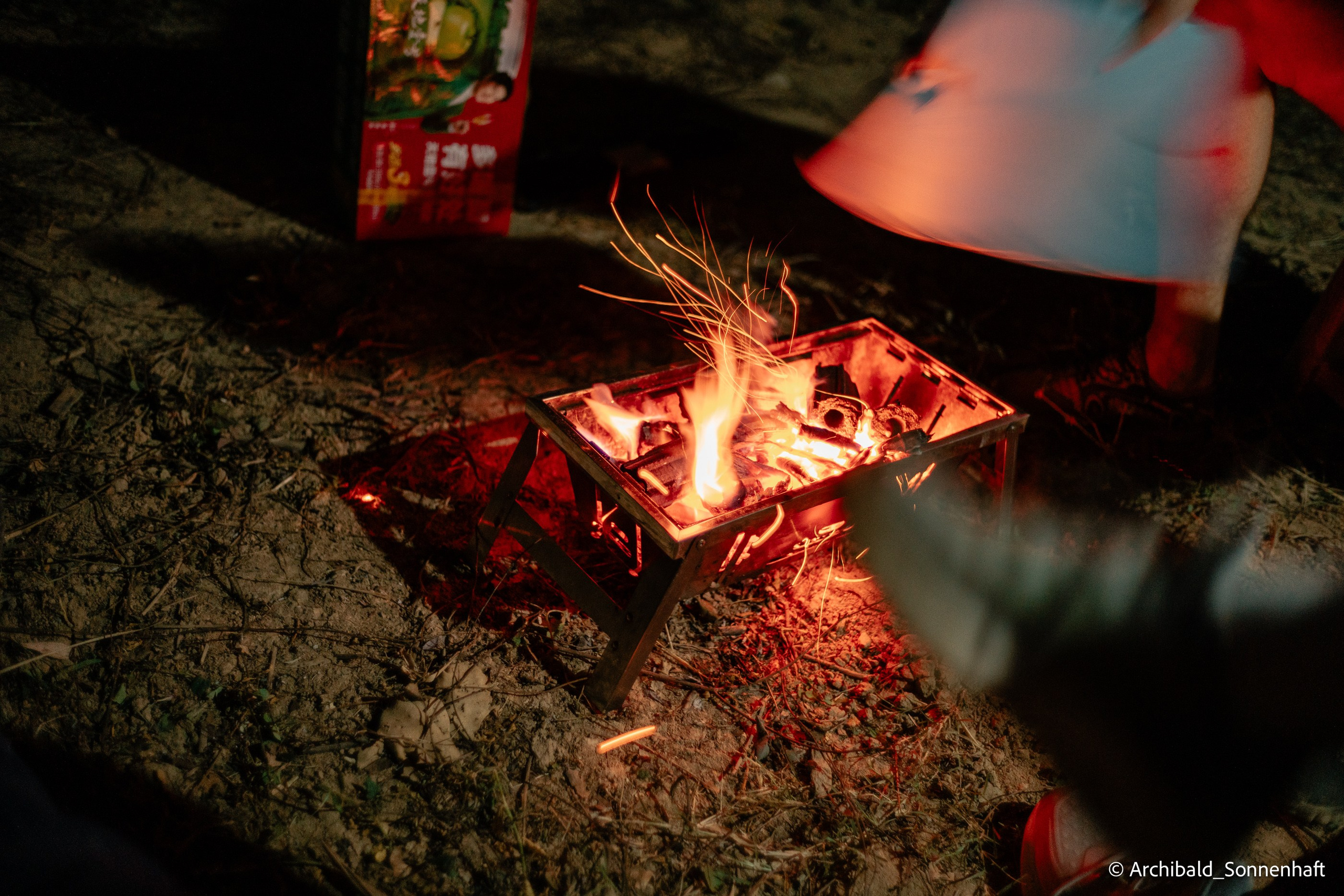 Weekend kayaking trip. Photographer in Guangzhou, China. Archibald Sonnenhaft