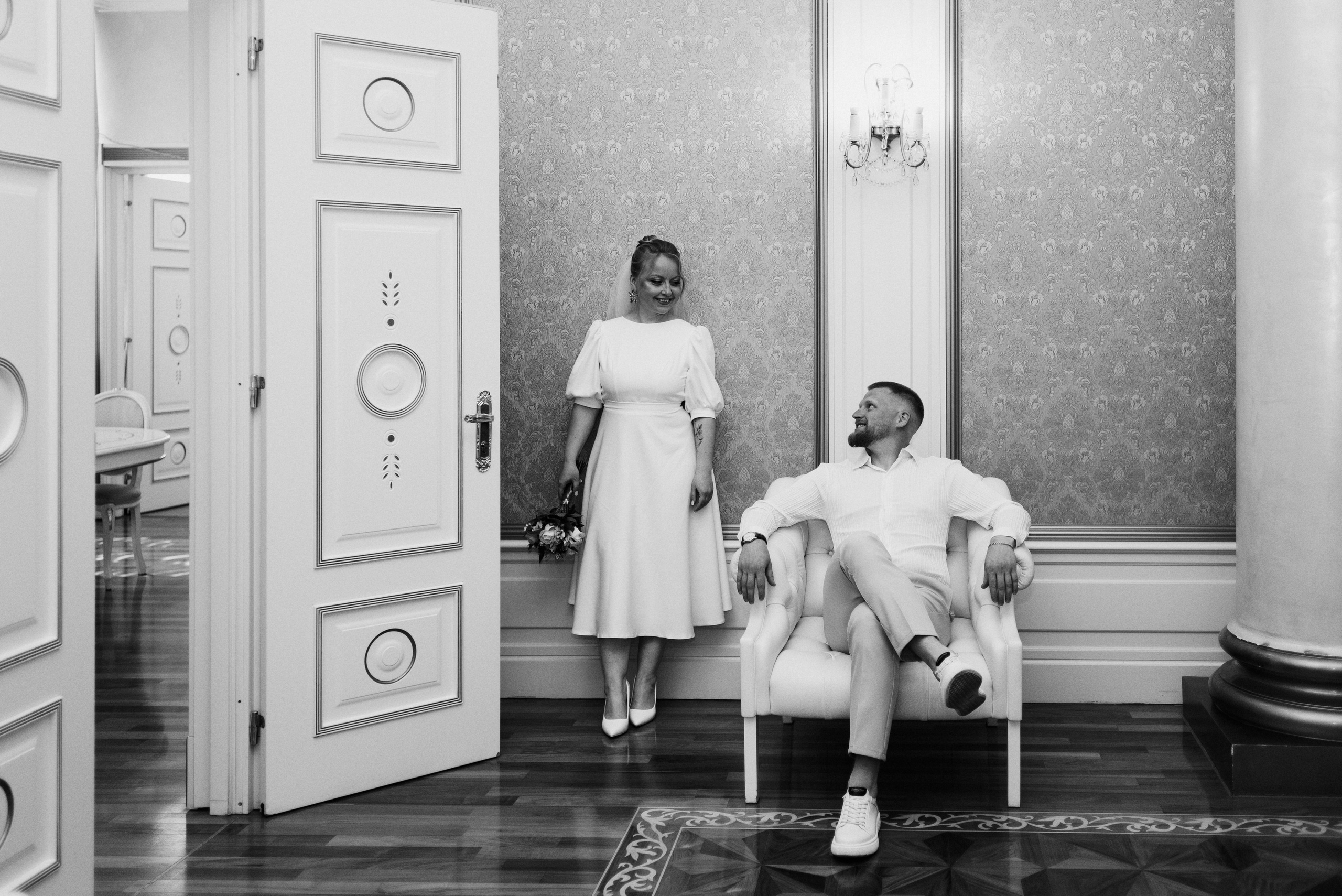 Свадебная фотосессия тюмень мост влюбленных. Фотограф Дарья Мустафина, Тюмень