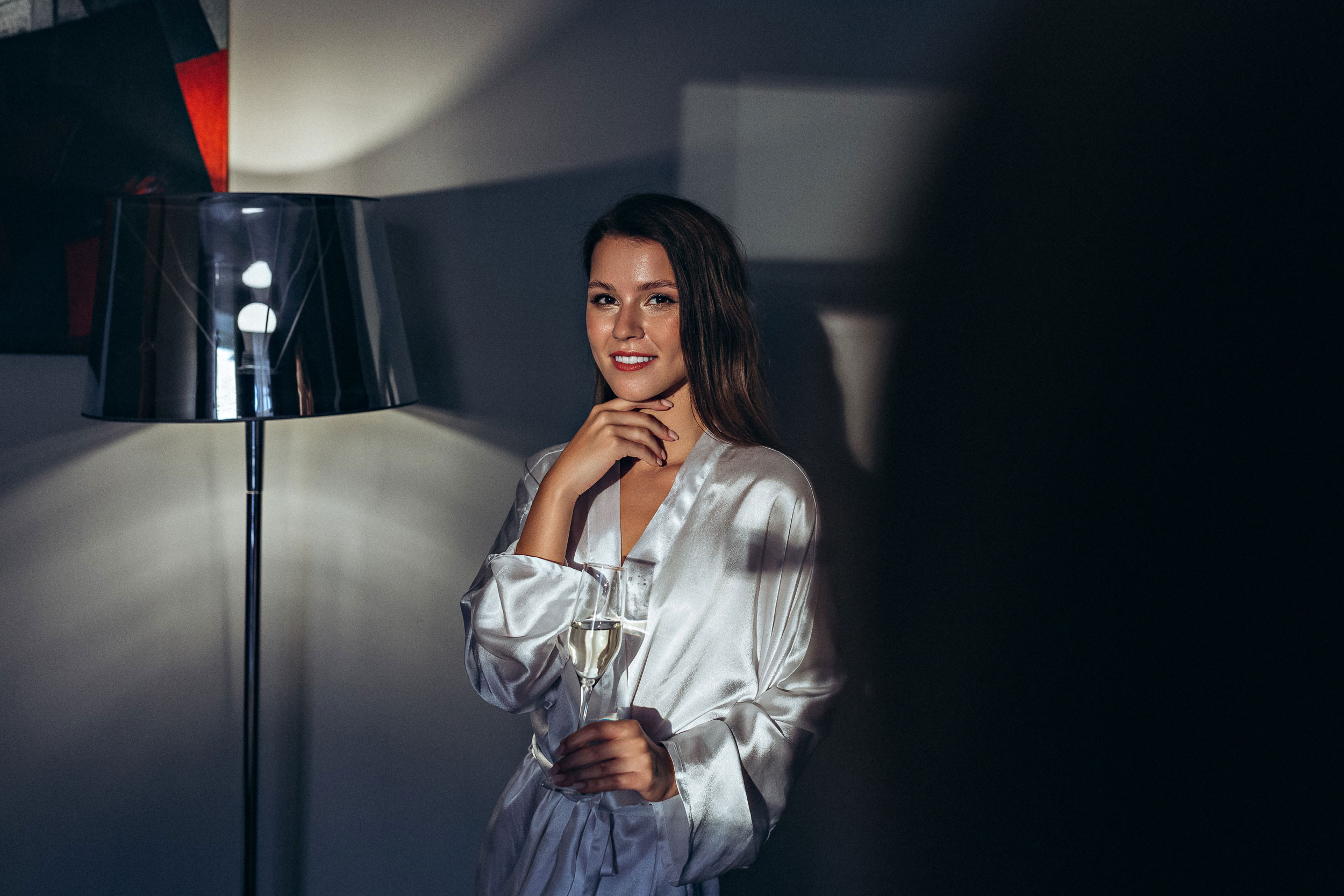 Сборы невесты с подружками. Свадебный фотограф в Москве Максим Паршаков