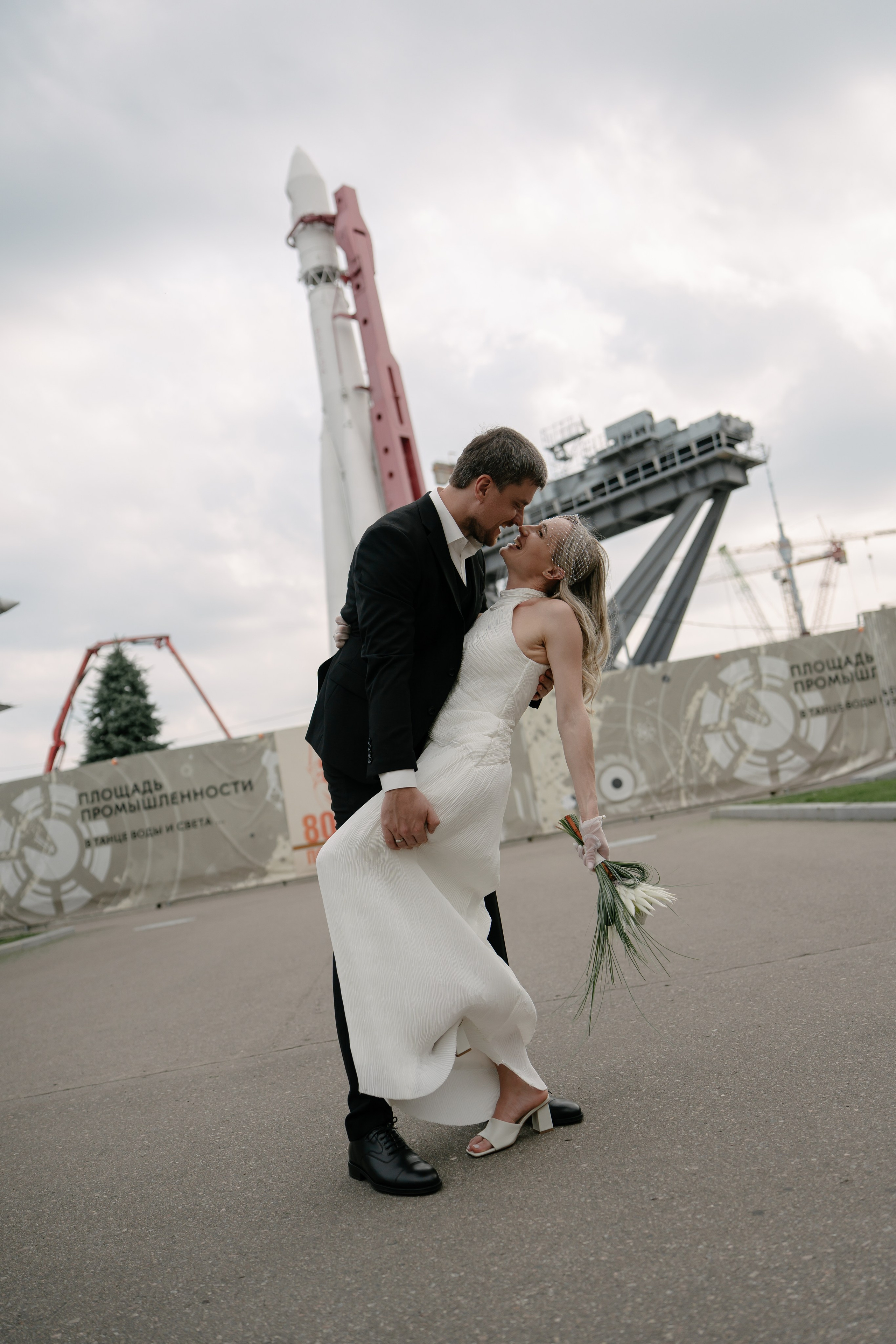 Любовь в космосе. Свадебный и семейный фотограф в Москве и Красногорске — живые кадры | Анастасия Тихонова