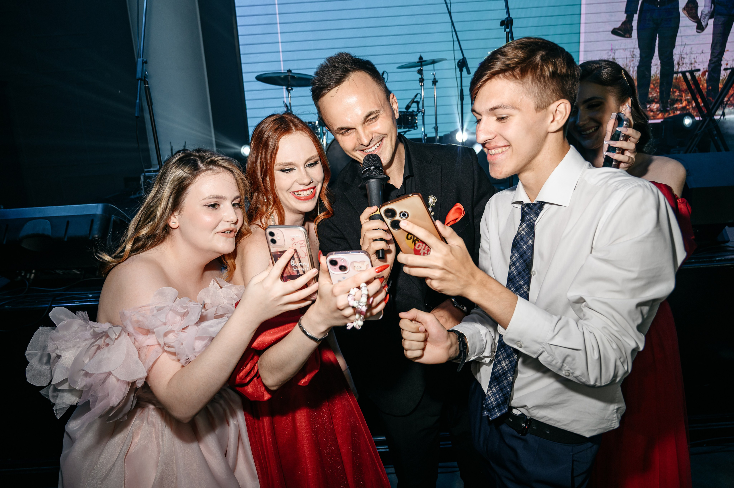 Выпускной. Школа № 54. Кедр Холл. Фотограф Владивосток. Игорь Кирсанов