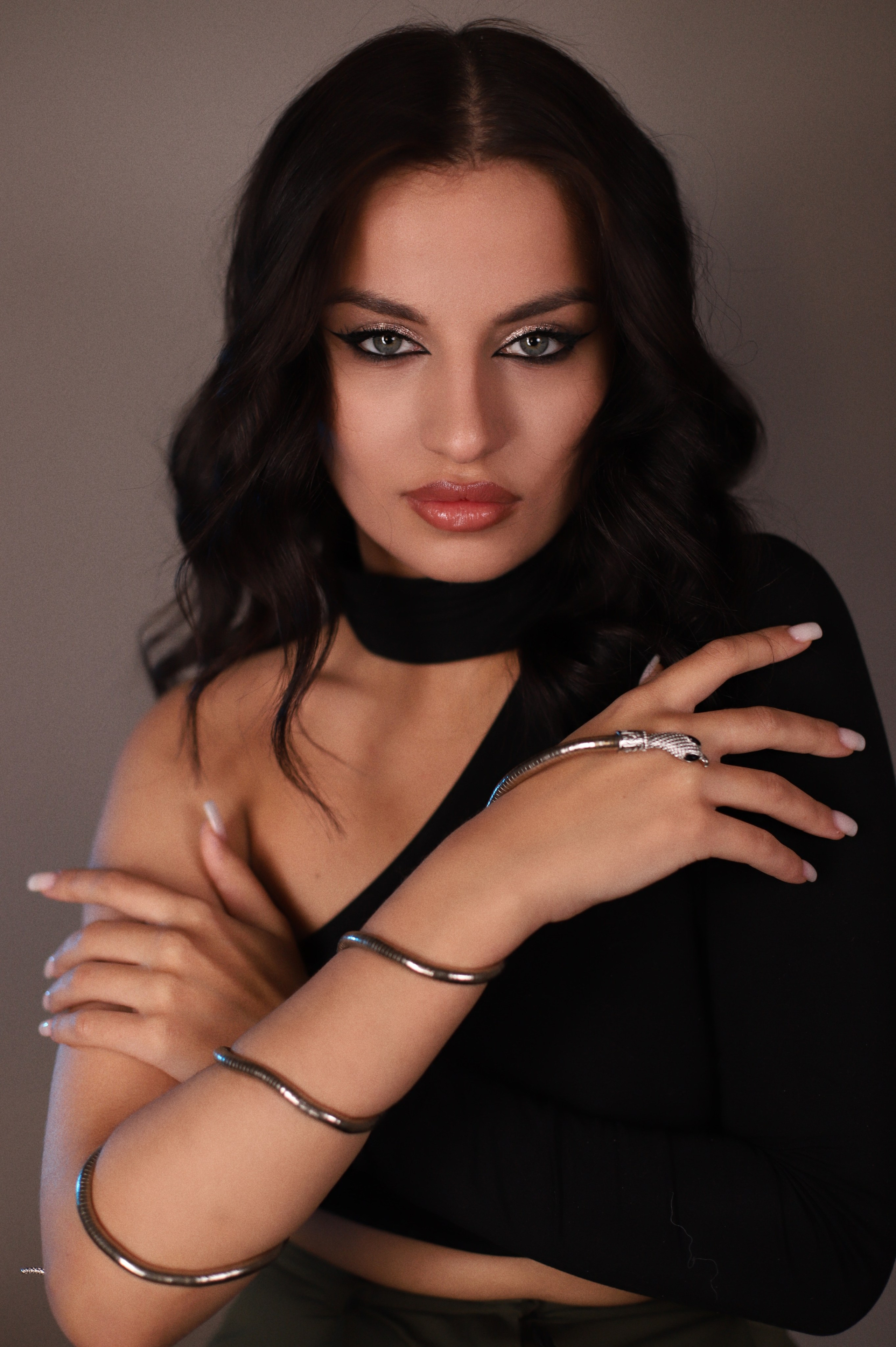 Фотосессии. Студия визажистов, стилистов по прическам, бровистов и мастеров по ресницам