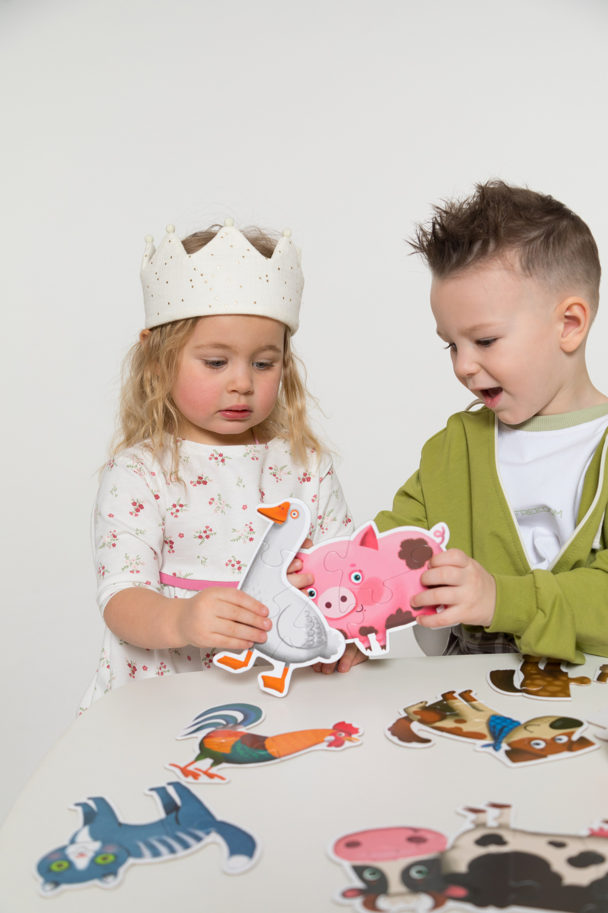 Имиджевая и каталожная съёмка для бренда детских пазлов. Детский и контент фотограф Надя Волкова Санкт-Петербург