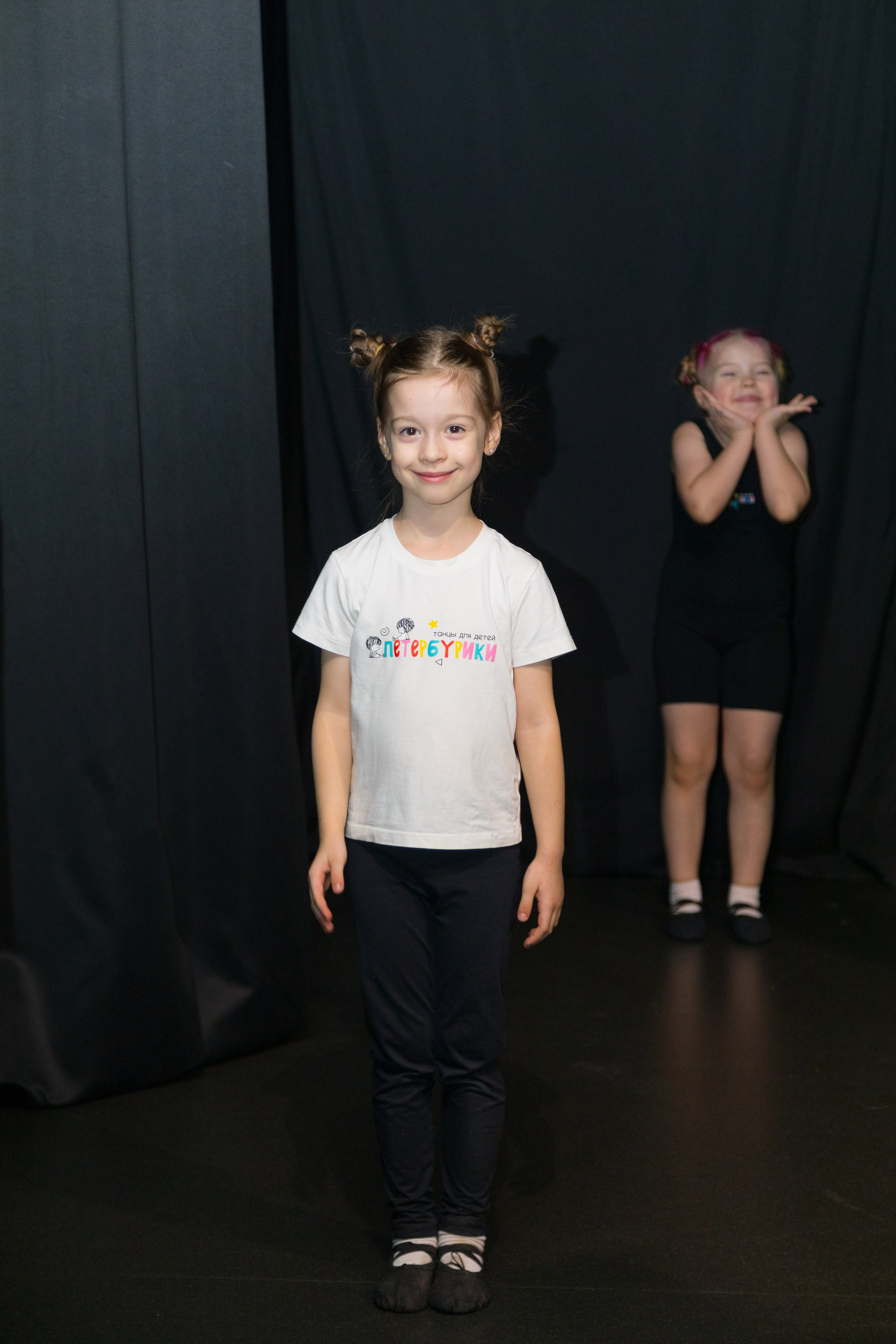 Отчетный танцевальный концерт детей 2-7 лет. Детский и контент фотограф Надя Волкова Санкт-Петербург