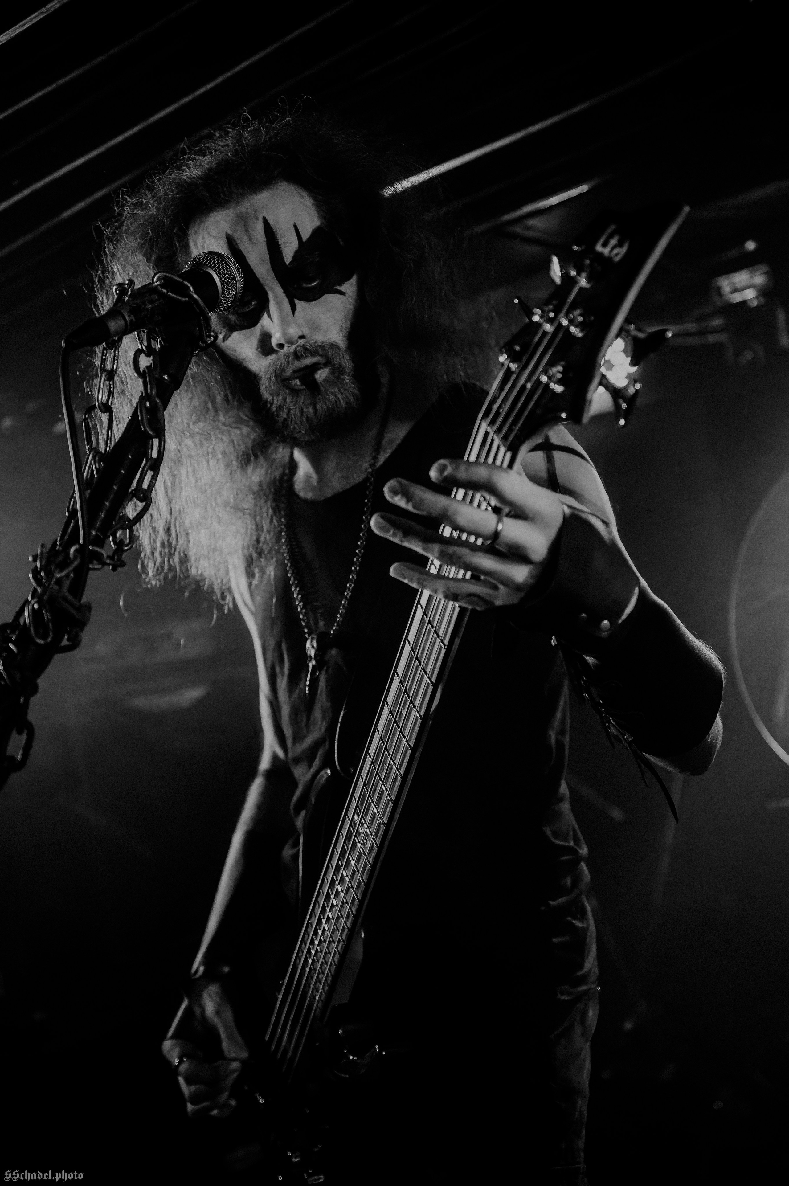 Frostlagte Måne 18.10.25. We will make everything metal!
