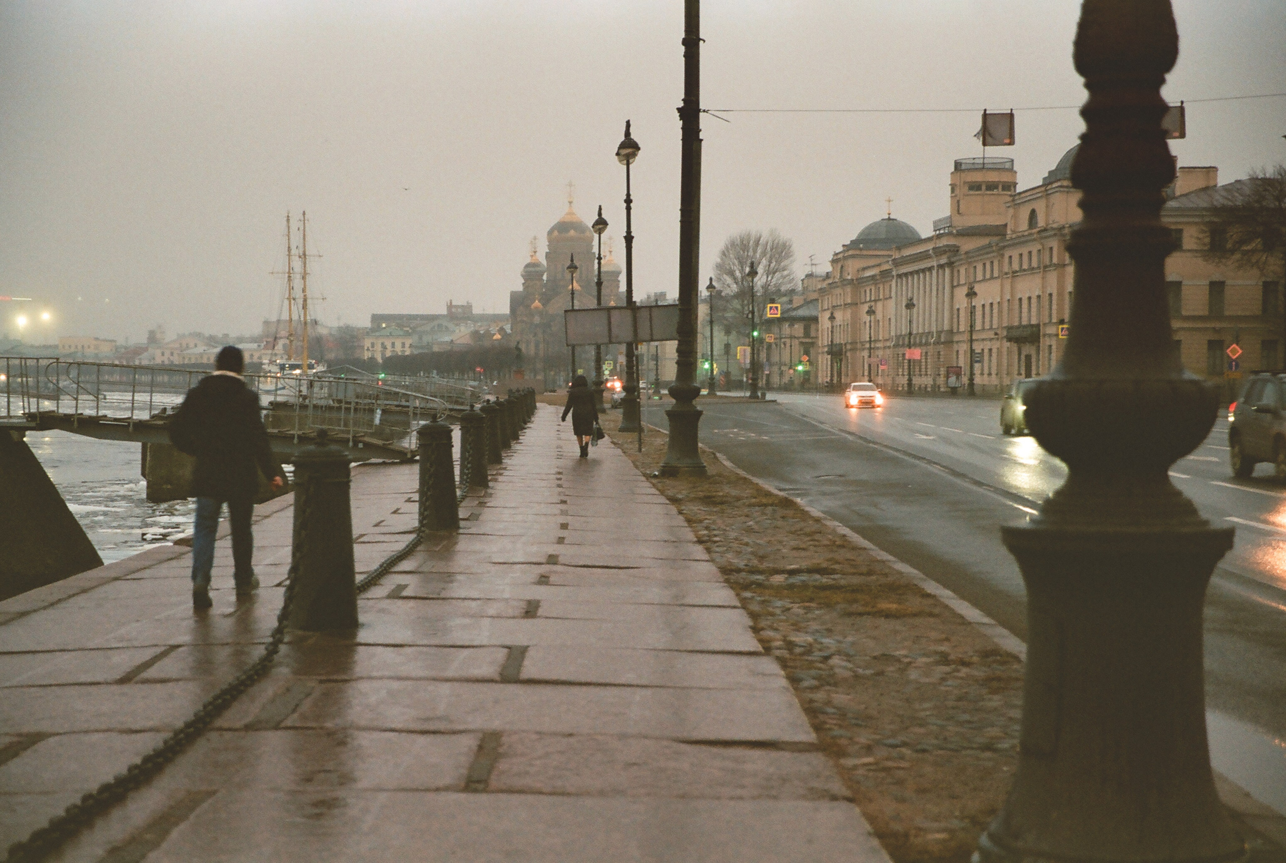 Фотографии цветные. Свадебный и семейный пленочный фотограф в Петербурге Истомина Ирина