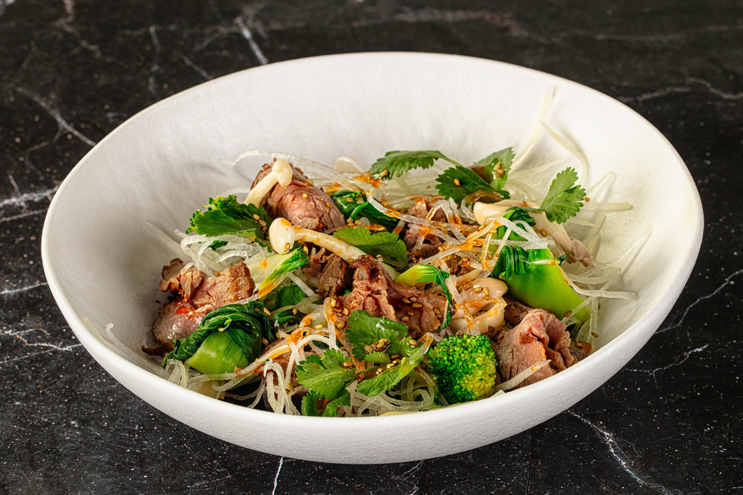 Фотосъемка блюд паназиатской кухни. Заказ по тел.: +7 (906) 006-90-22. Фуд-фотограф Андрей Старостин — съемка еды в Москве. 9000 руб. в час