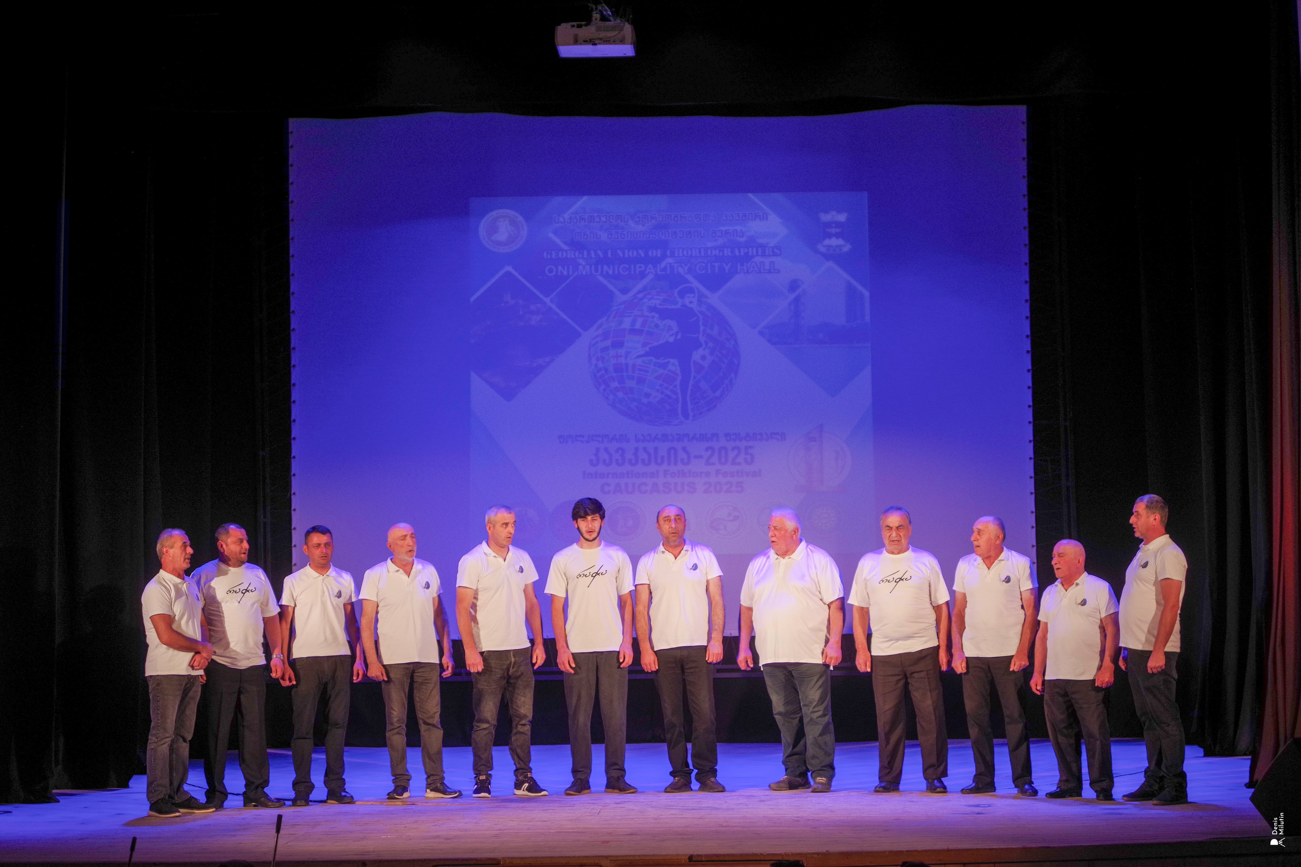 Танцы в прекрасном Они. Портретный фотограф Денис Милютин