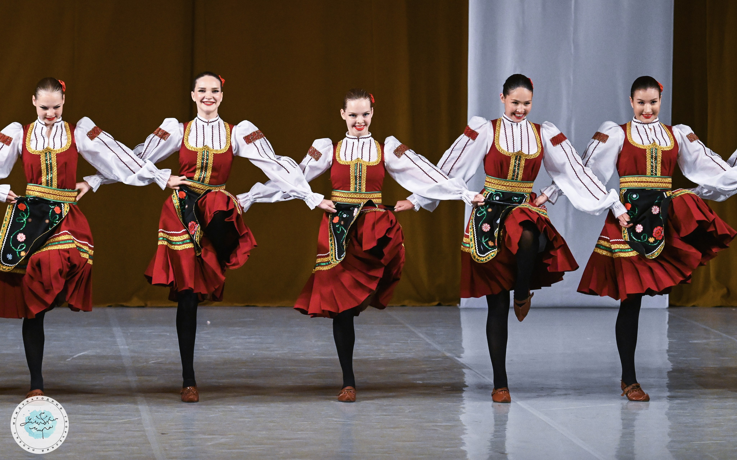 08.07.2025 «Улыбки Мира» Финал Международного творческого проекта г. Санкт-Петербург. Медиастудия Фото Концепт