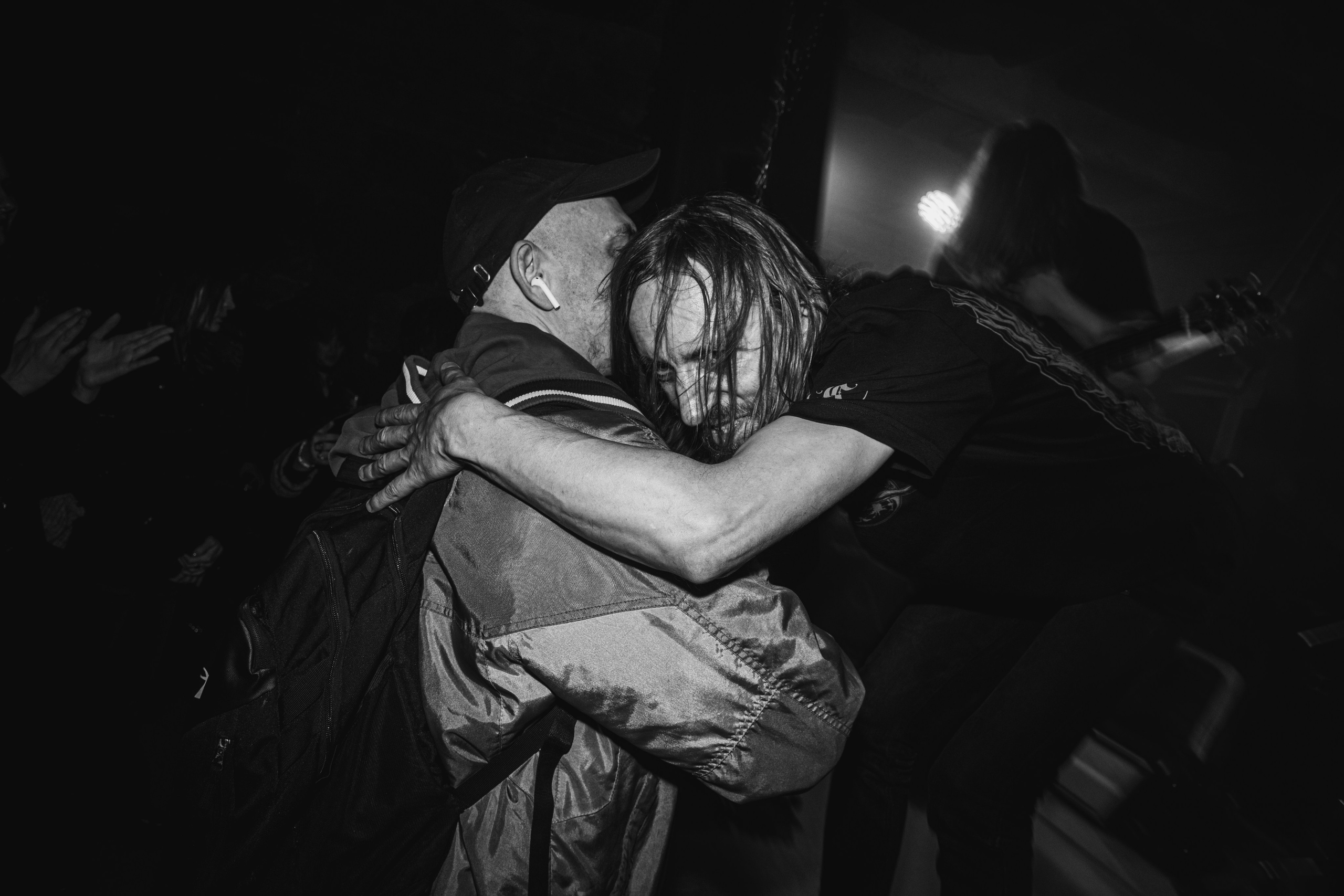 Laugar & Шумы Штормовых Широт & Пожары На Дальнем Севере 11.10.2025. Репортажный фотограф в Москве Legiodot