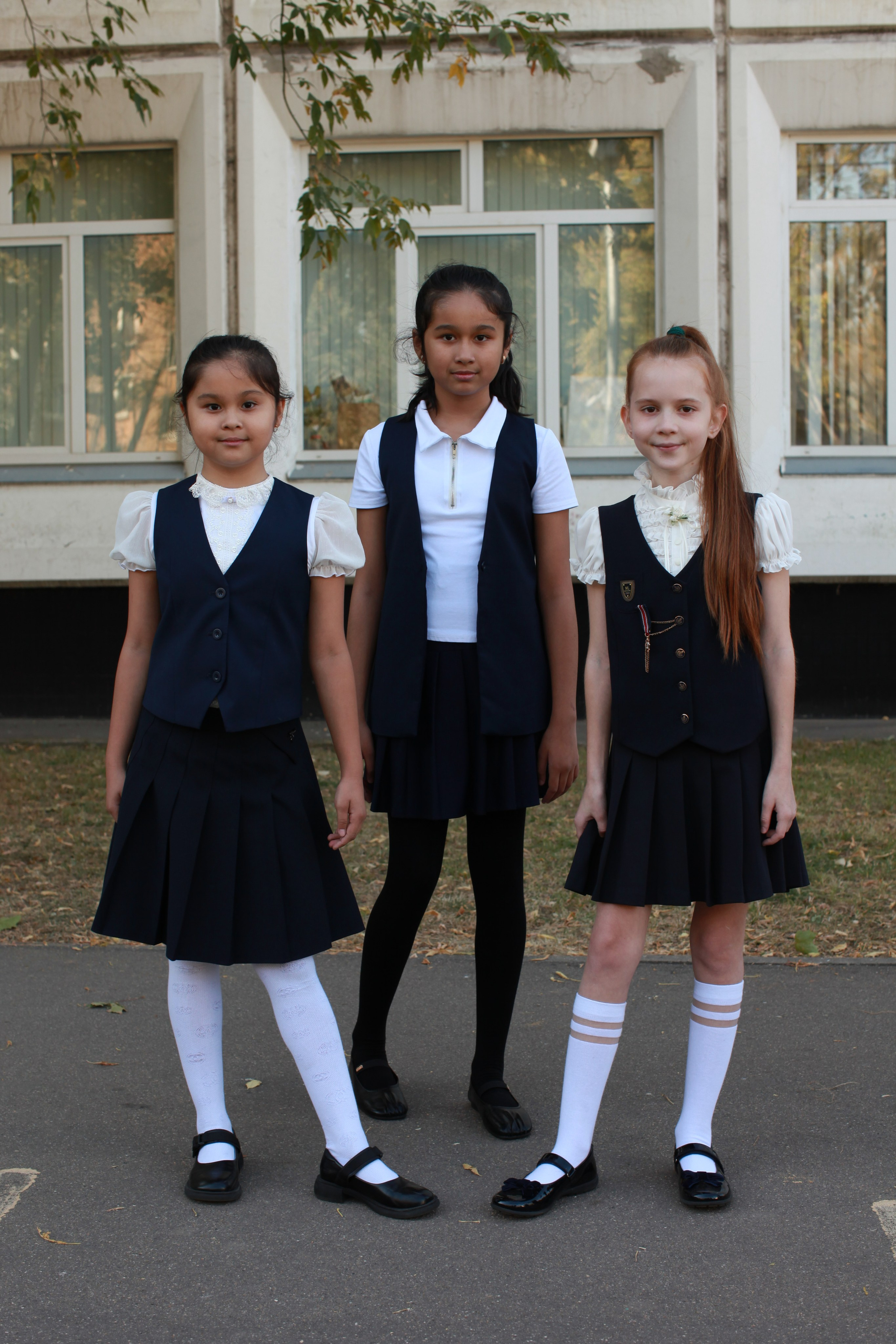 Осенняя фотосессия у школы. Выпускные альбомы Москва СВАО