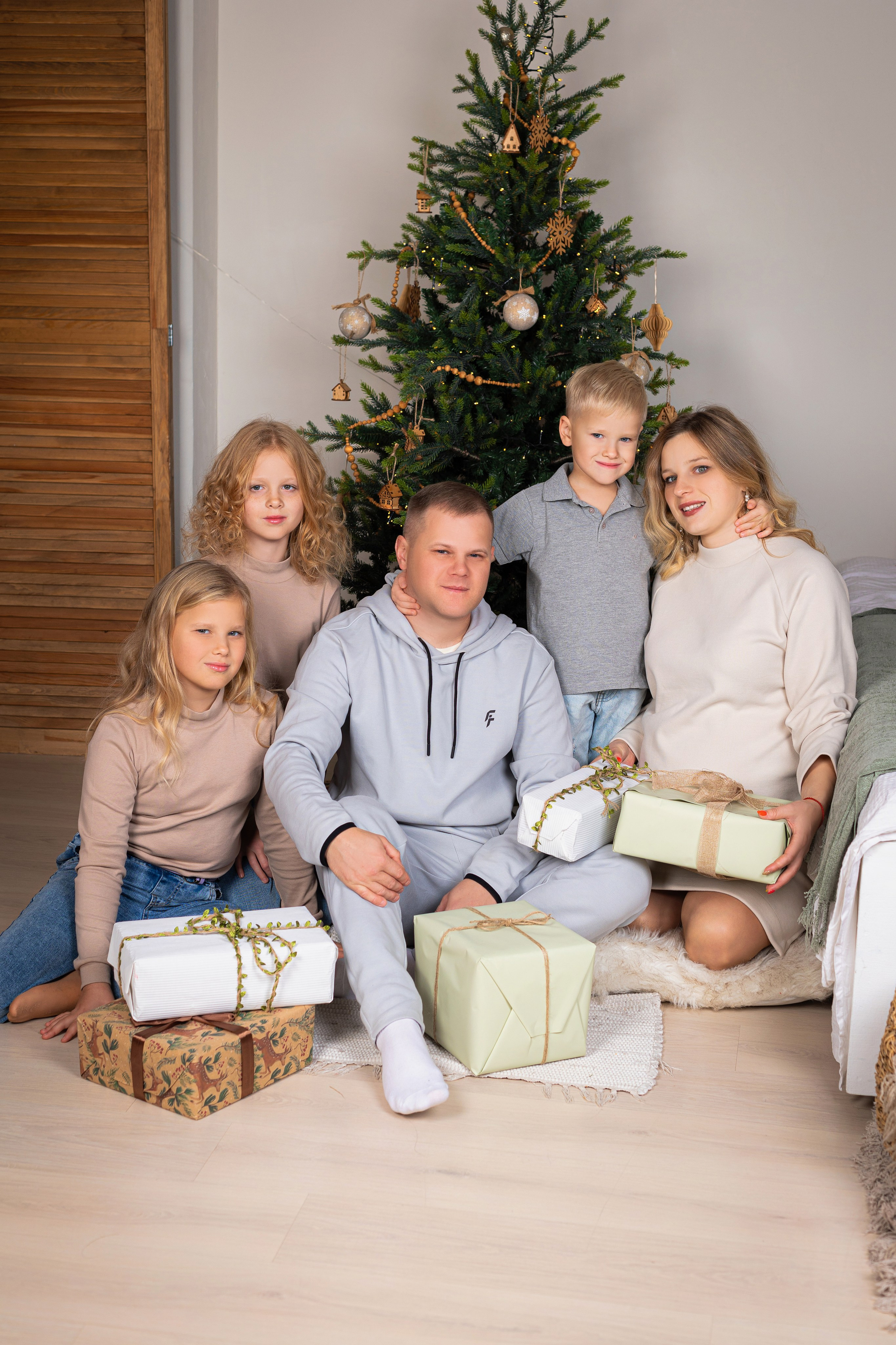 Анна, Игорь, Влада, София и Глеб. Фотограф ВИКА МЕДУЗА