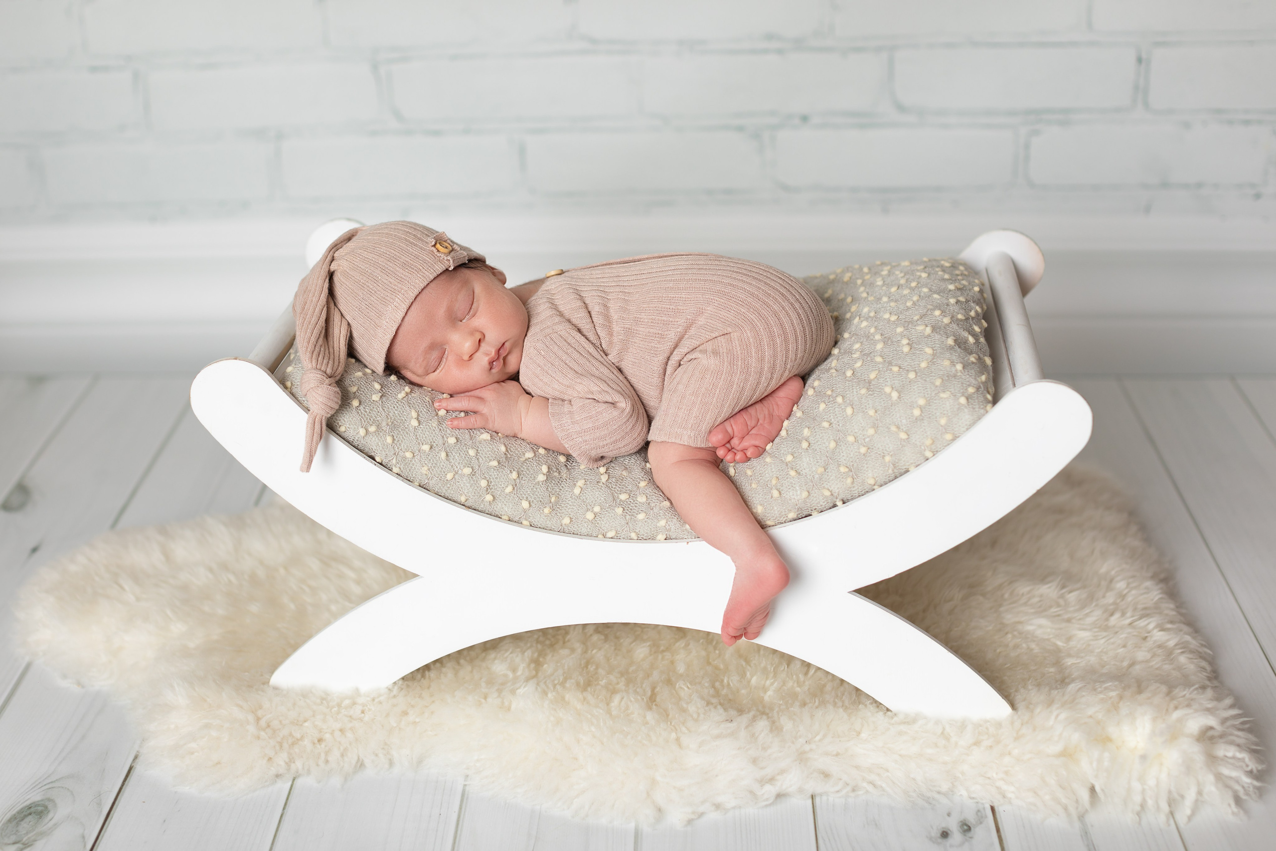 PH @bestmoments_newborn. Retoucher Aleksmokh