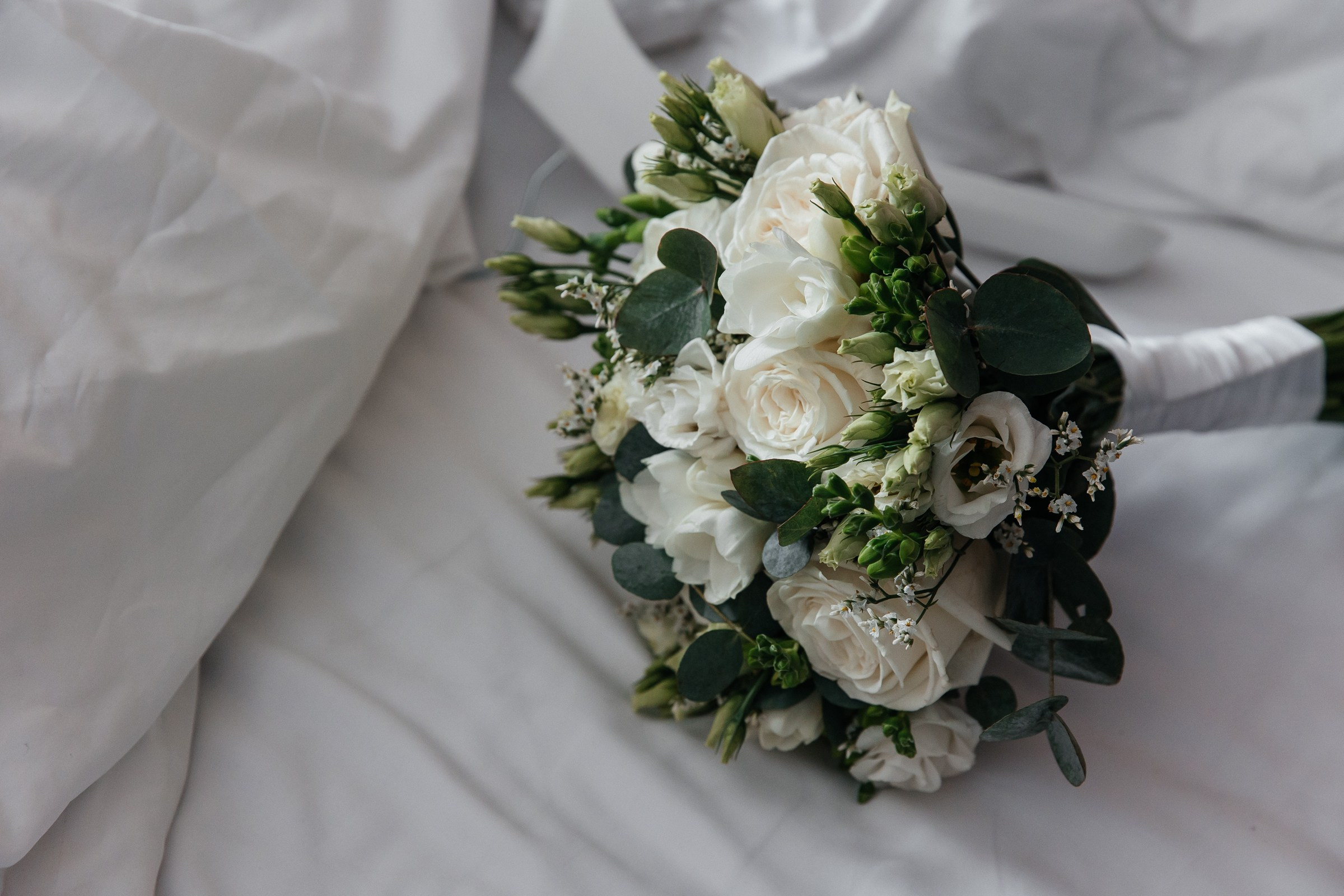 Свадебная фотосессия в Hartwell и на Патриарших прудах. Свадебный фотограф в Москве Элина Ларченкова. Фото, которые цепляют